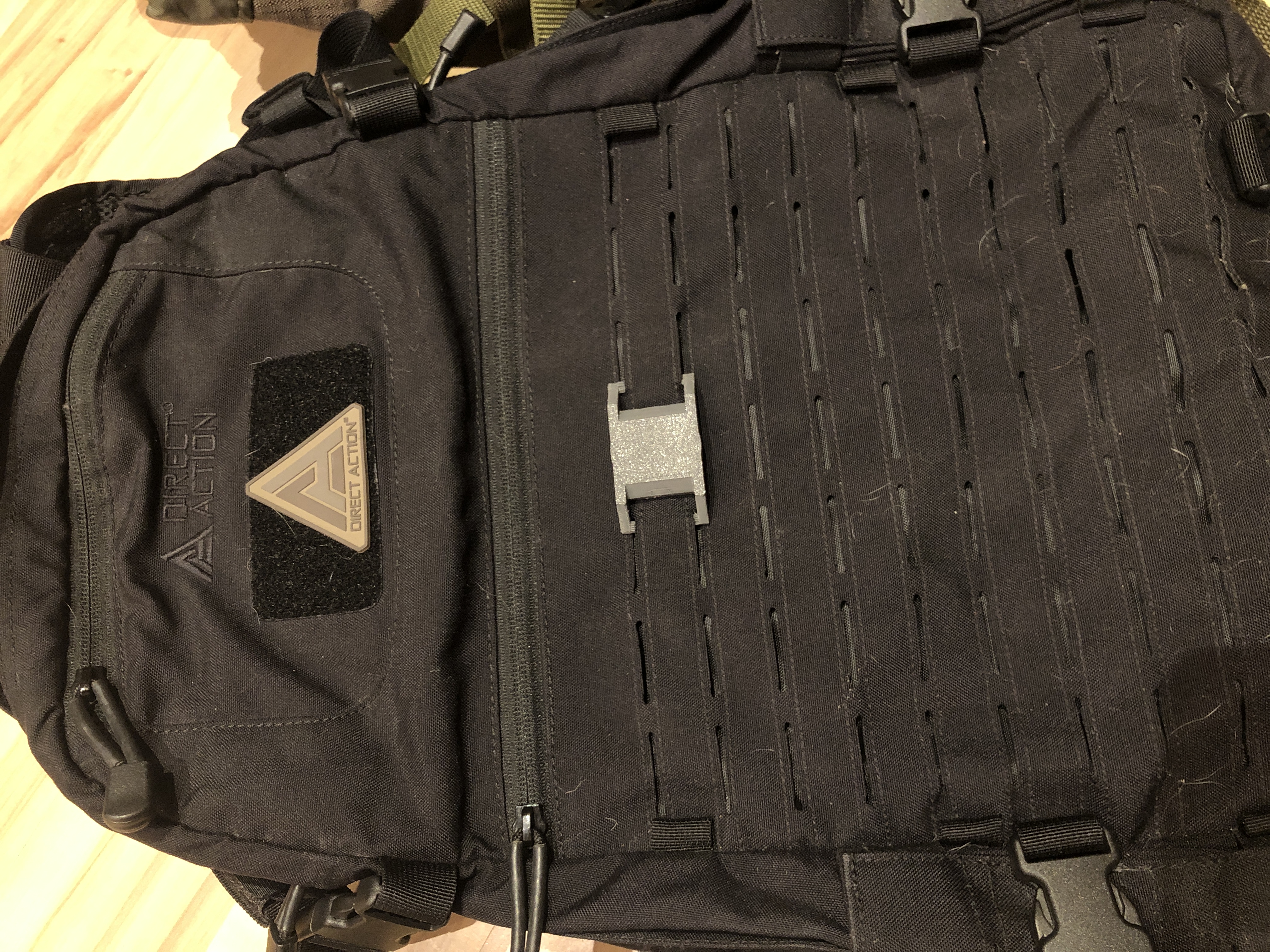 Apple AirTag MOLLE and Universal 25mm Webbing Mount - photo 4