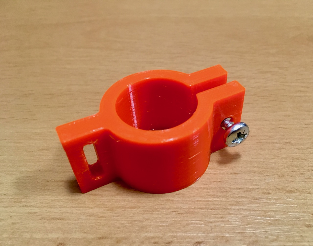 Pipe clip - photo 2