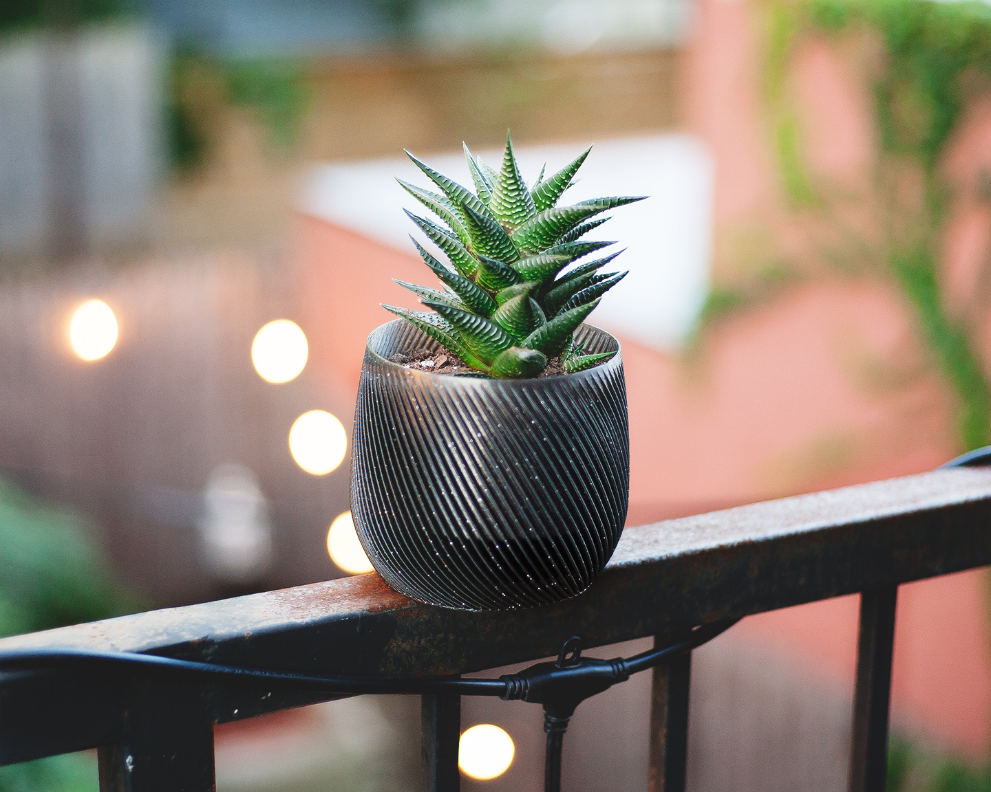 spiral planter with drainage (vase mode) - photo 3