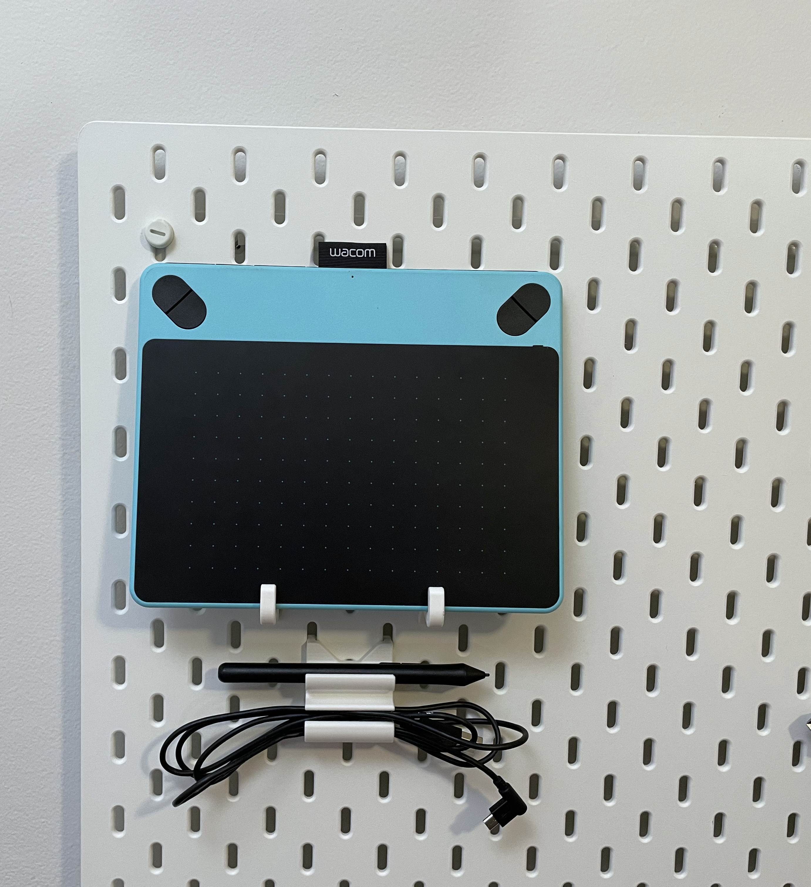 Skadis Drawing Tablet Mount