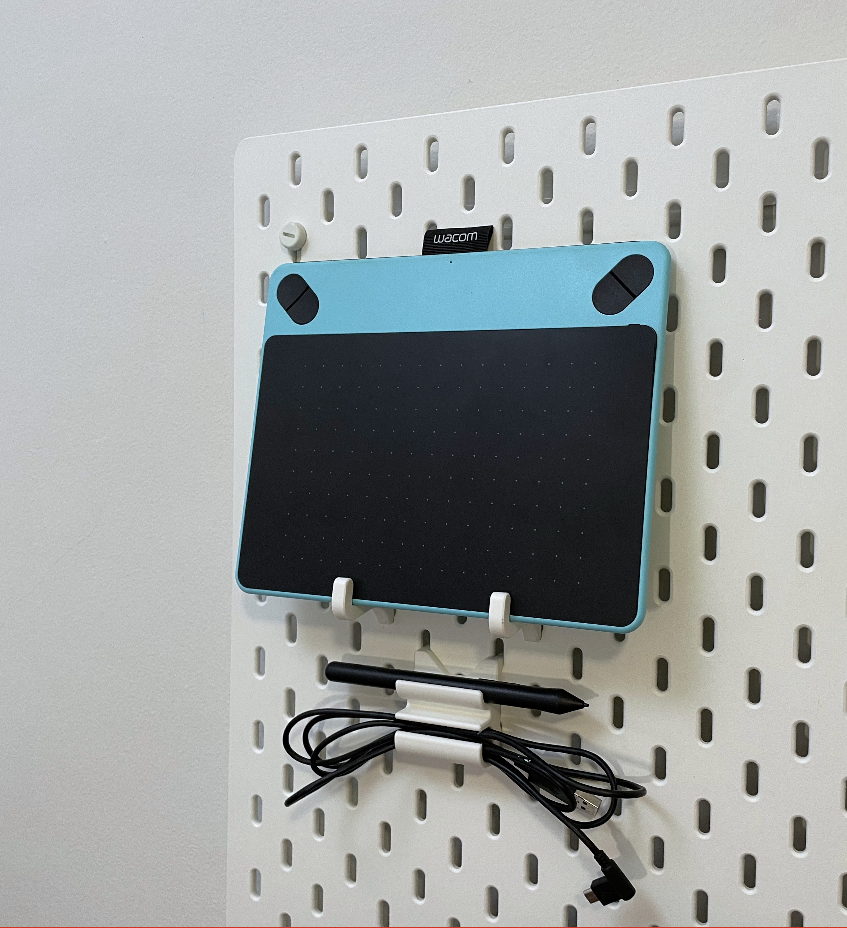 Skadis Drawing Tablet Mount - photo 2