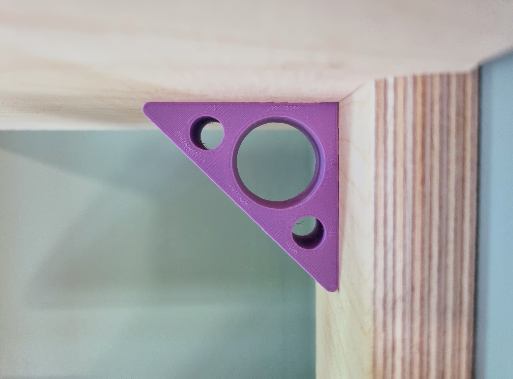3 Screw Shelf Bracket