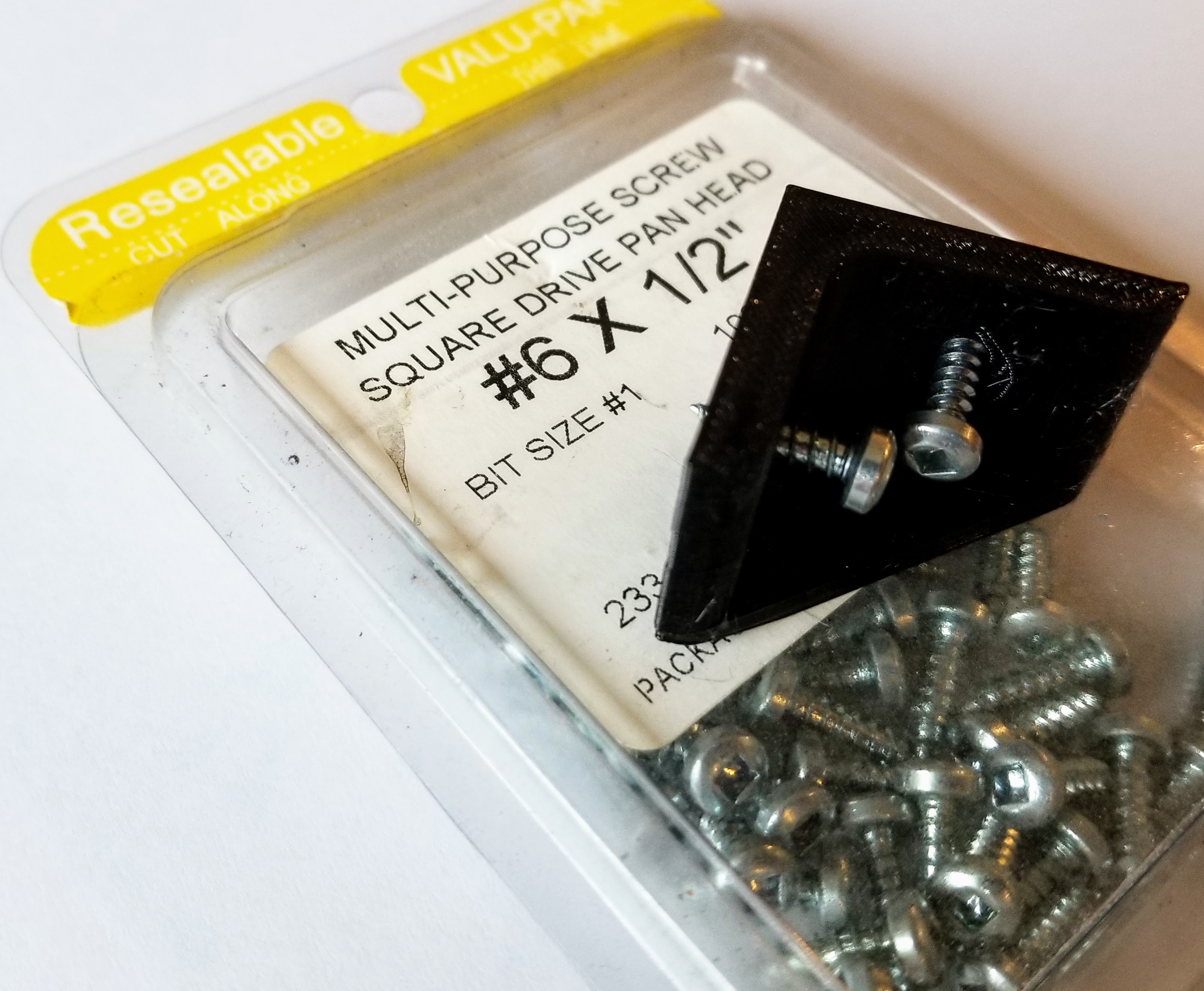 90 Degree Right-Angle Bracket for household repairs (#6 screws, customizable) - photo 4