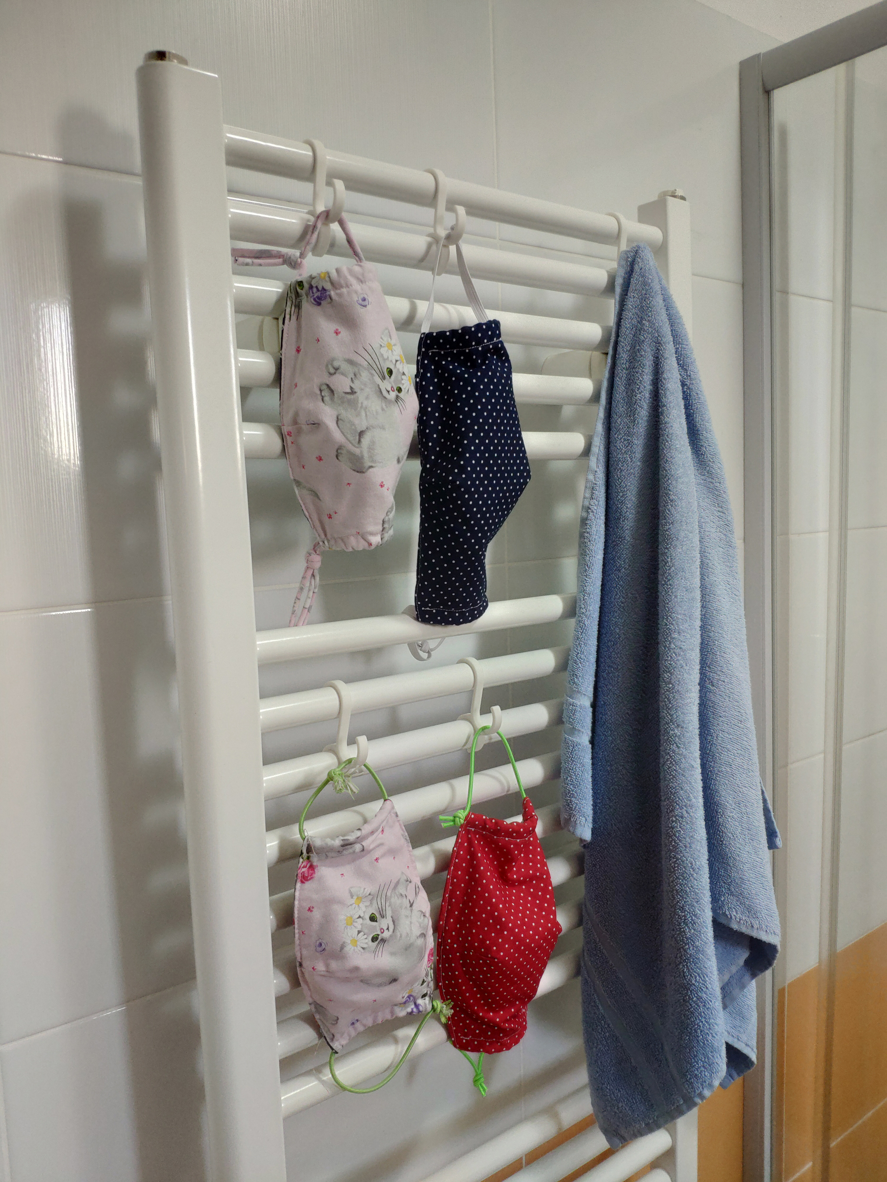 Better Bathroom radiator heater towel hook hanger - photo 2