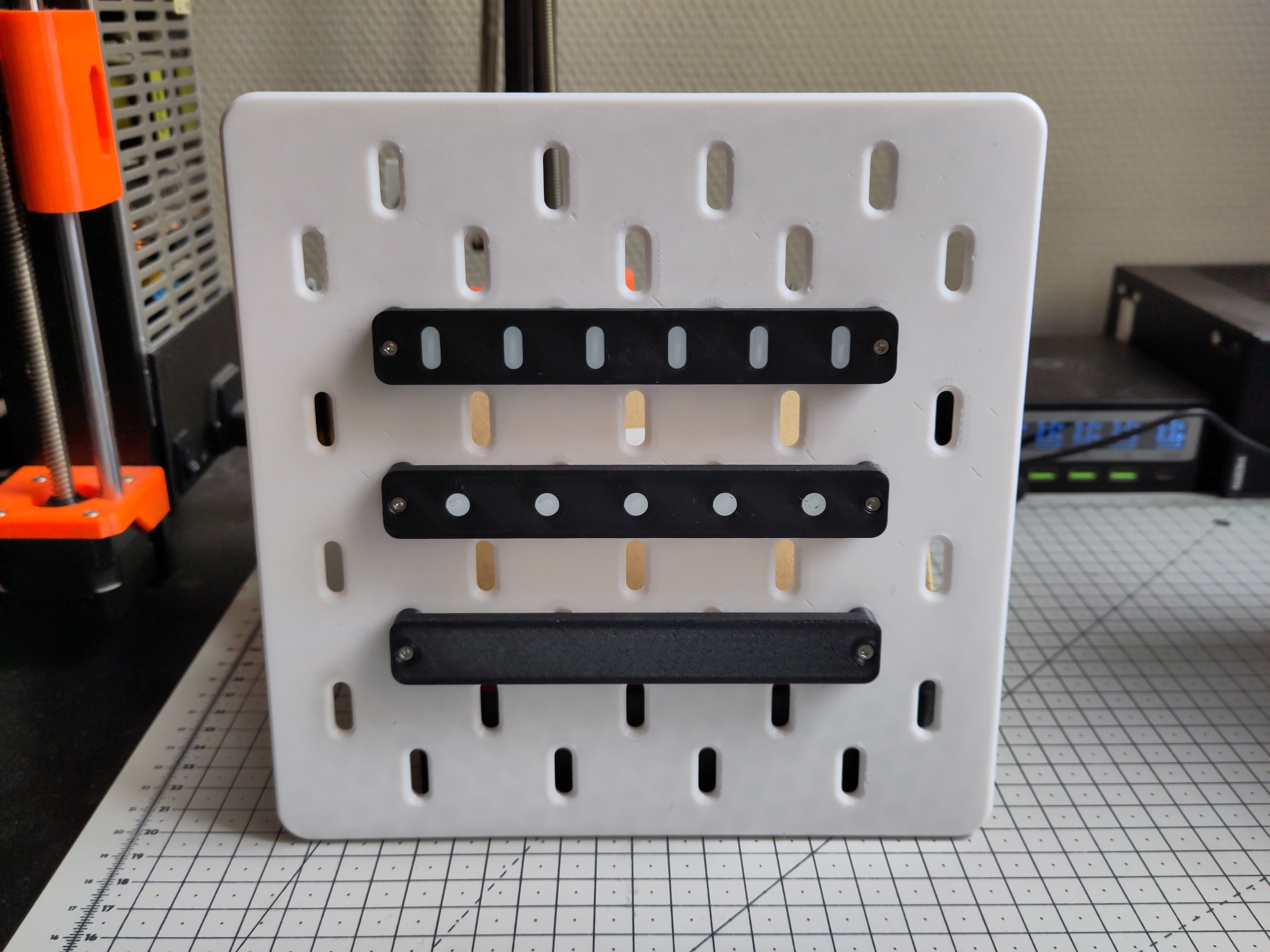 SKADIS Magnetic Tool Holder - photo 3