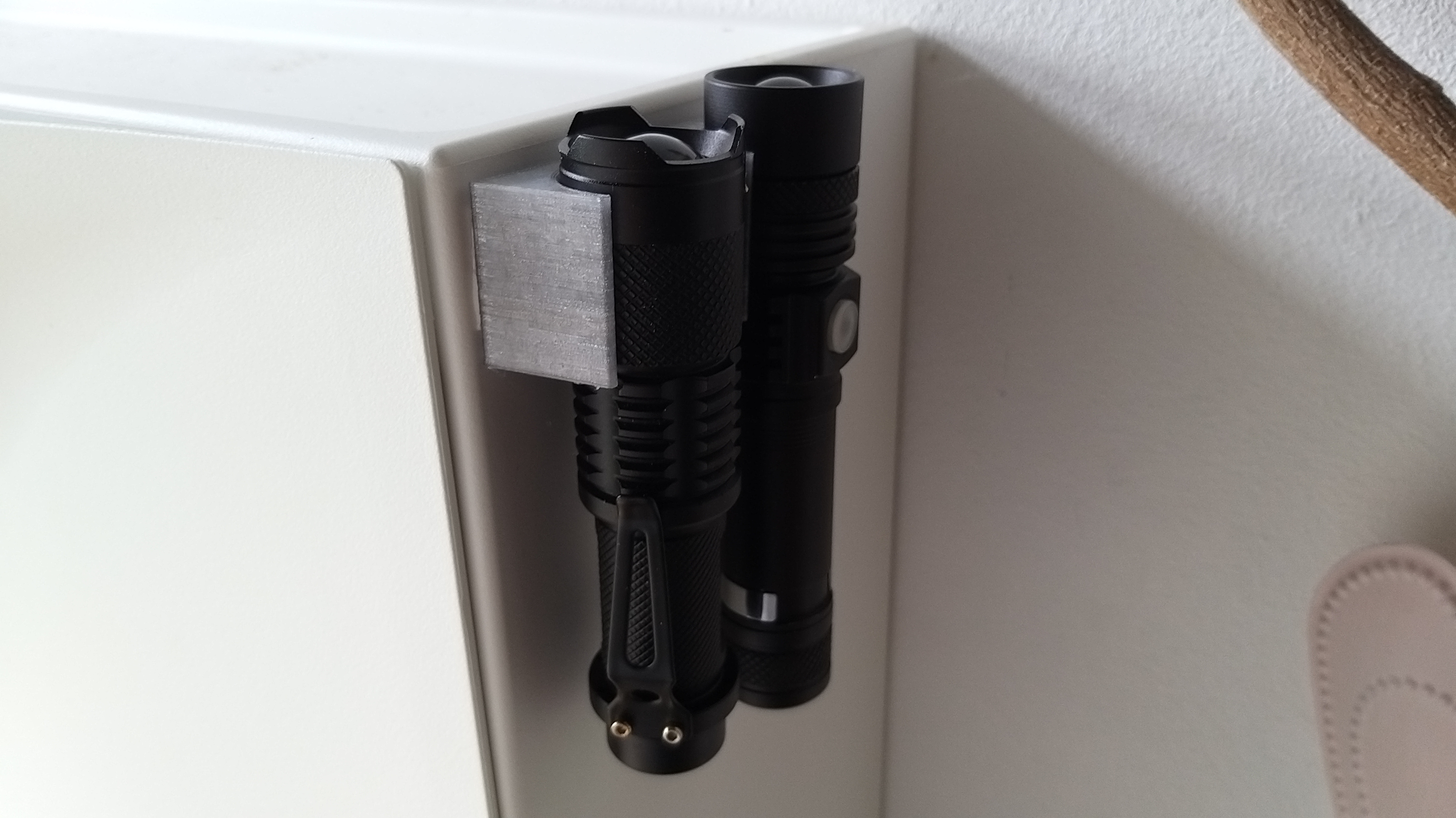 Flashlight clip - photo 2