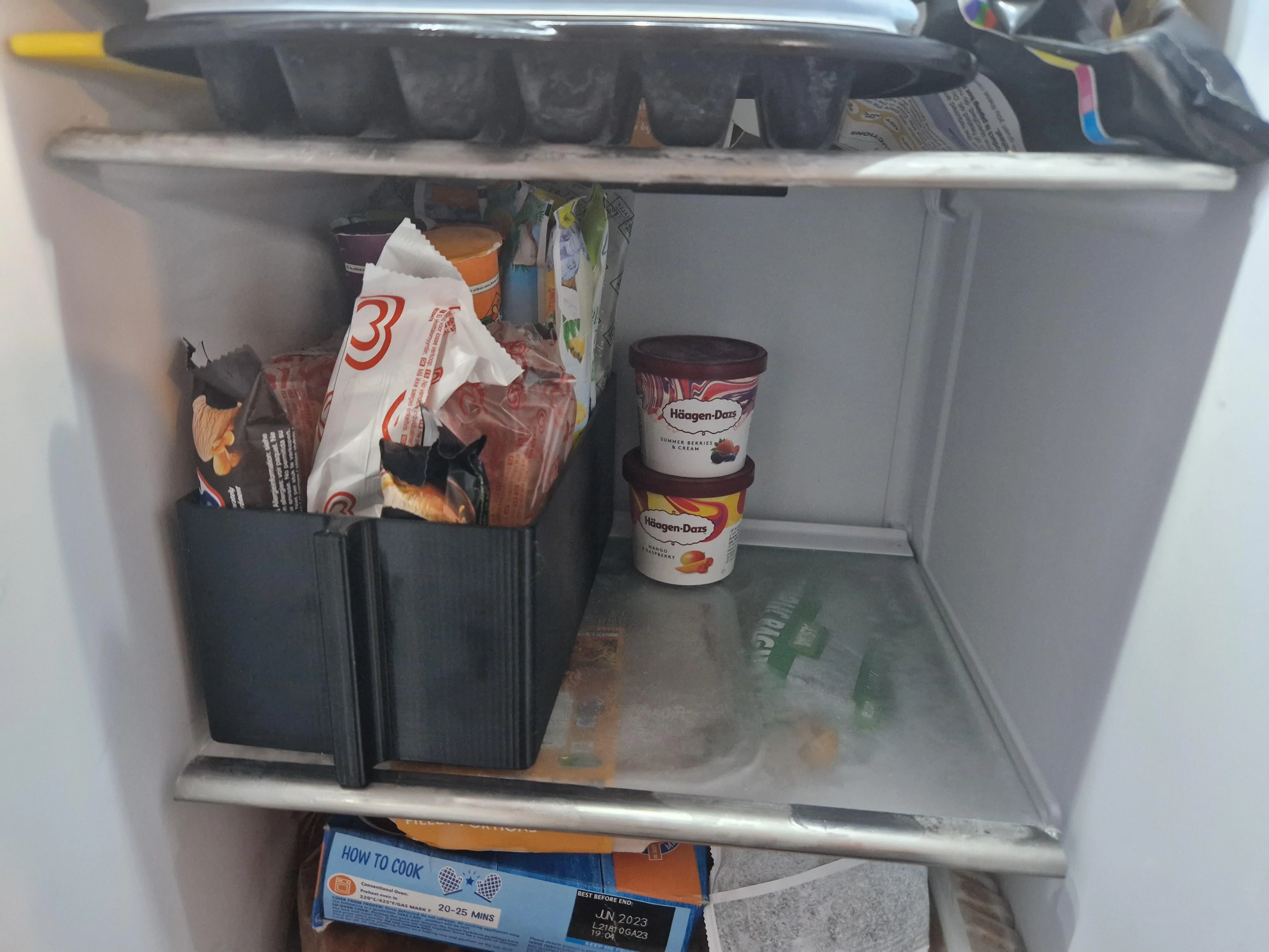Freezer storage / organisation box with pull handle - photo 3