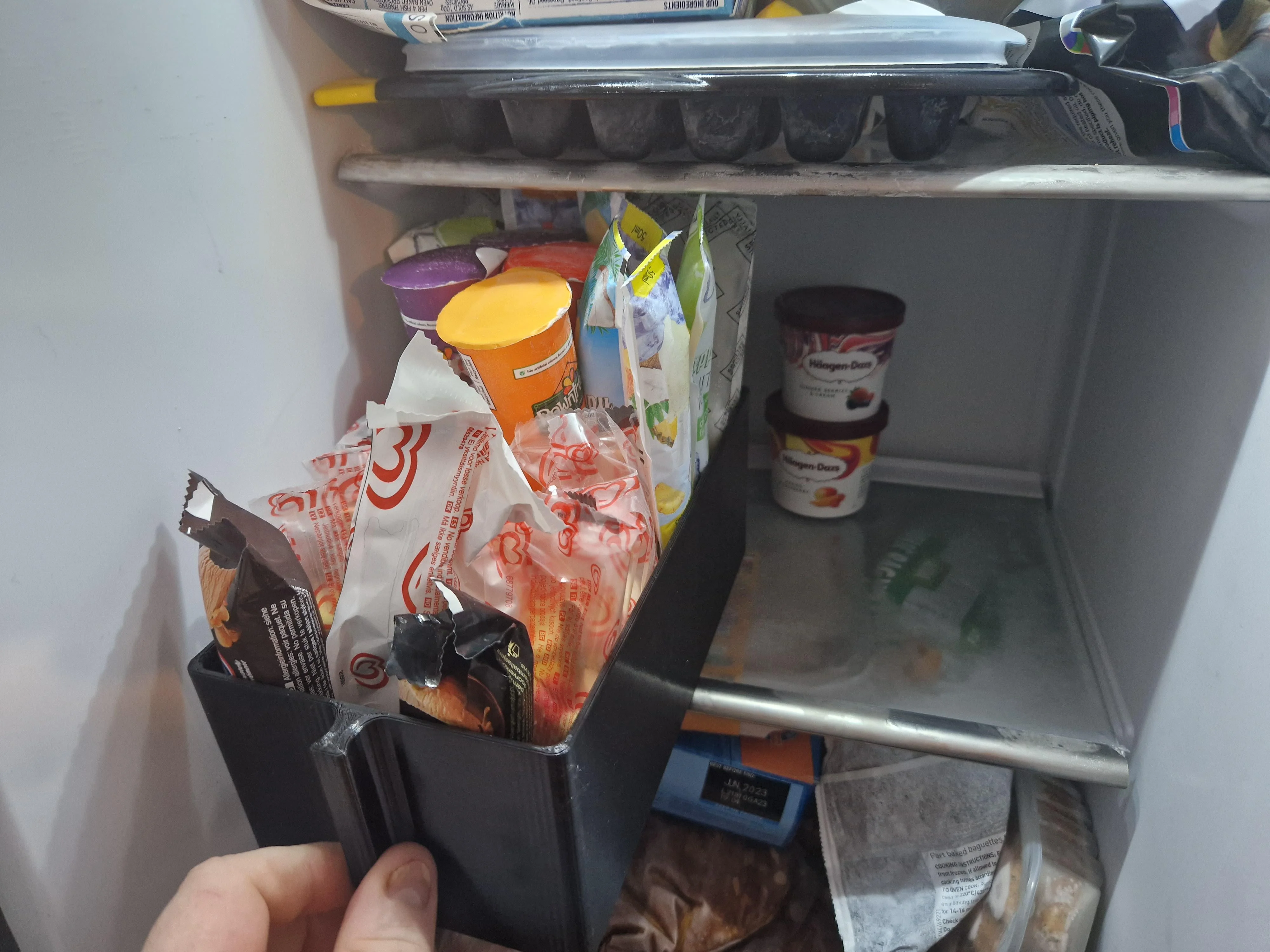 Freezer storage / organisation box with pull handle - photo 4