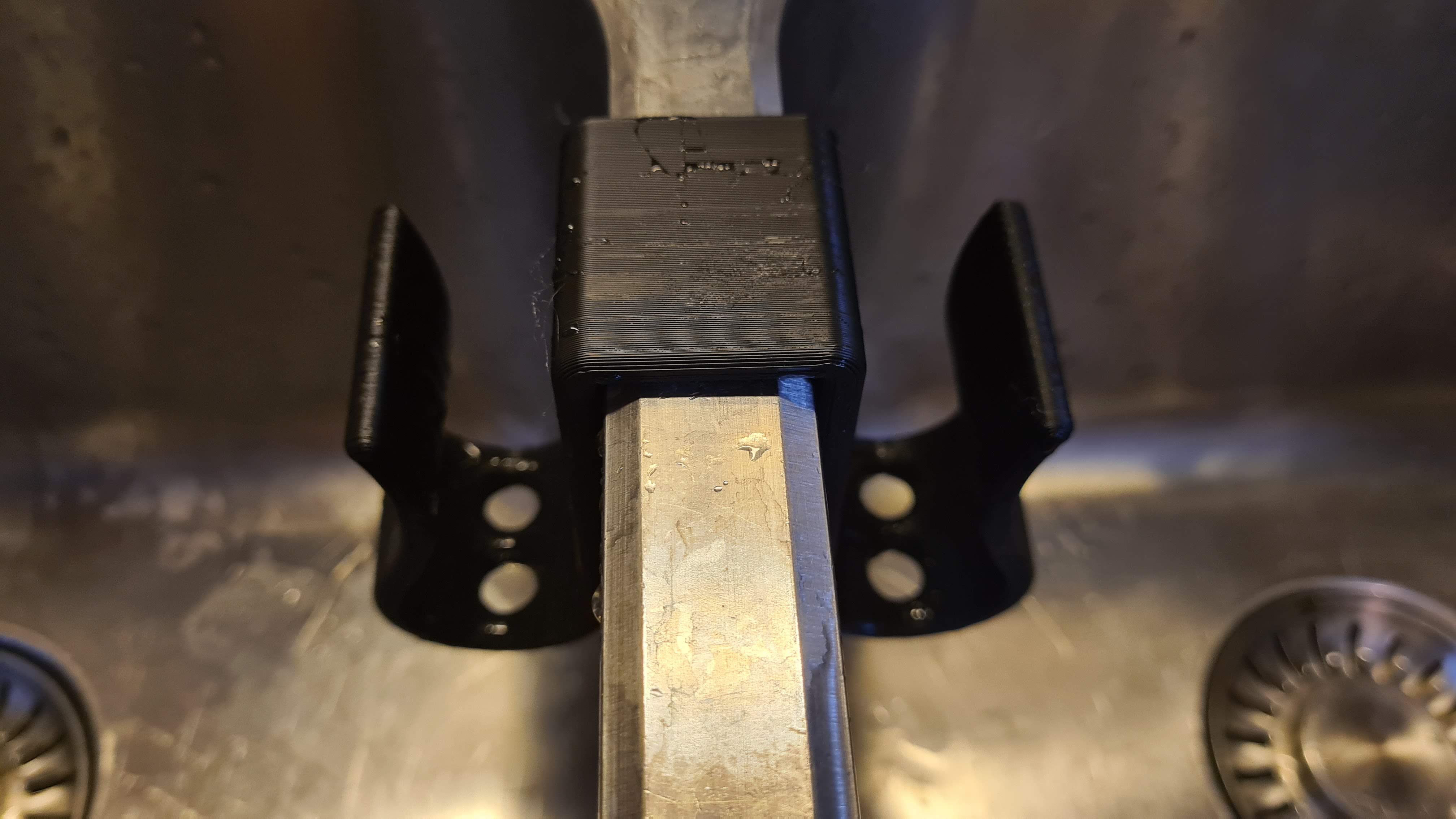 Kitchen sink sponge holder - photo 2