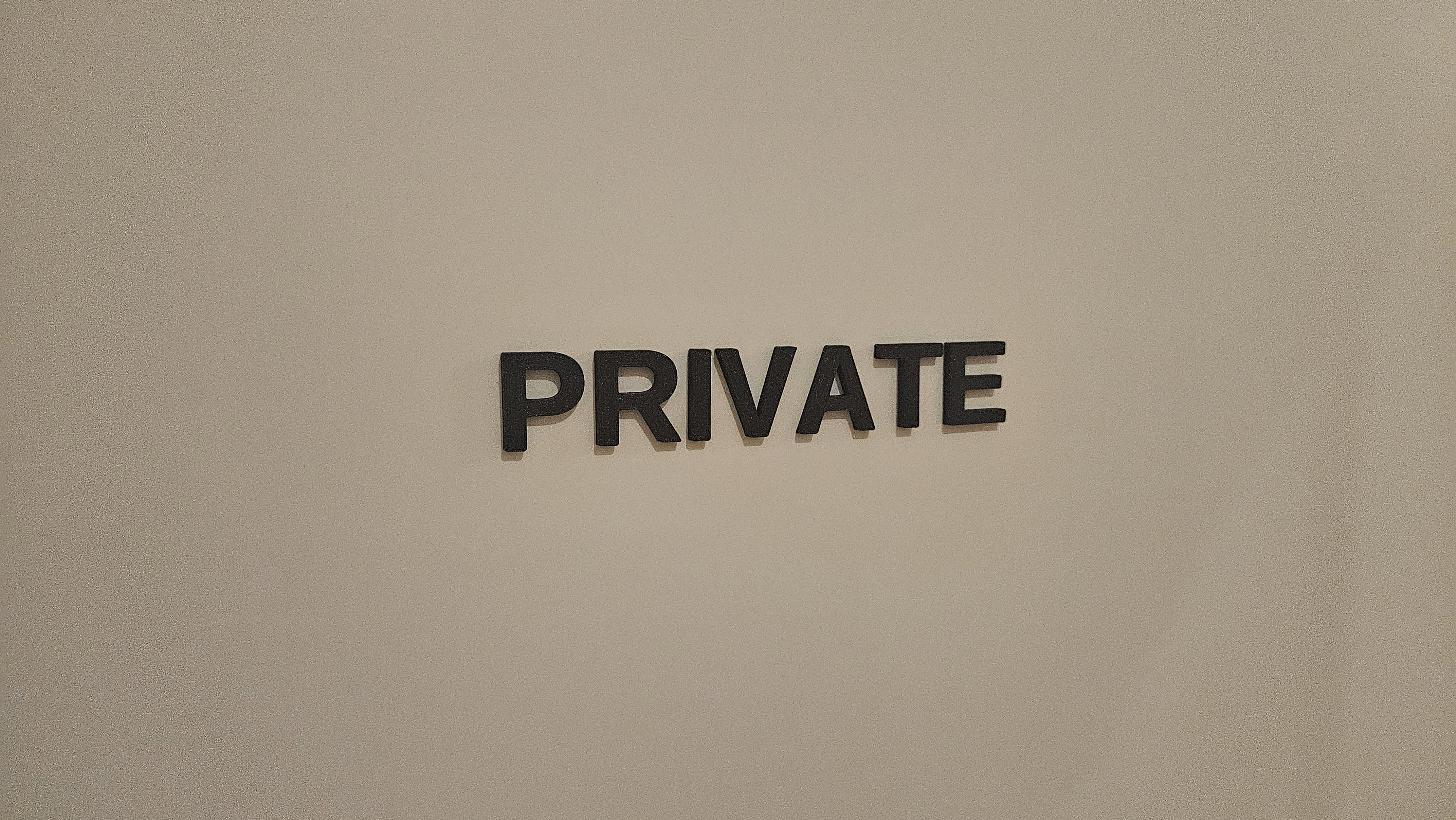Minimalistic door sign generator, with application guide