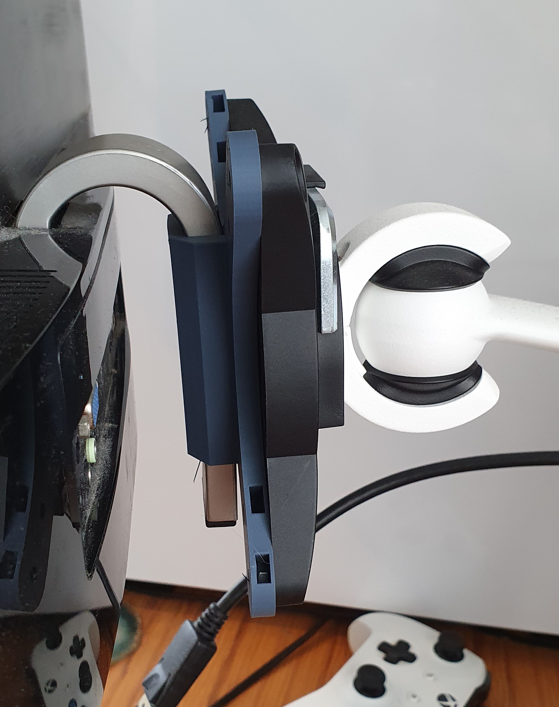 VESA Mount Adapter for AOC Monitors - photo 4