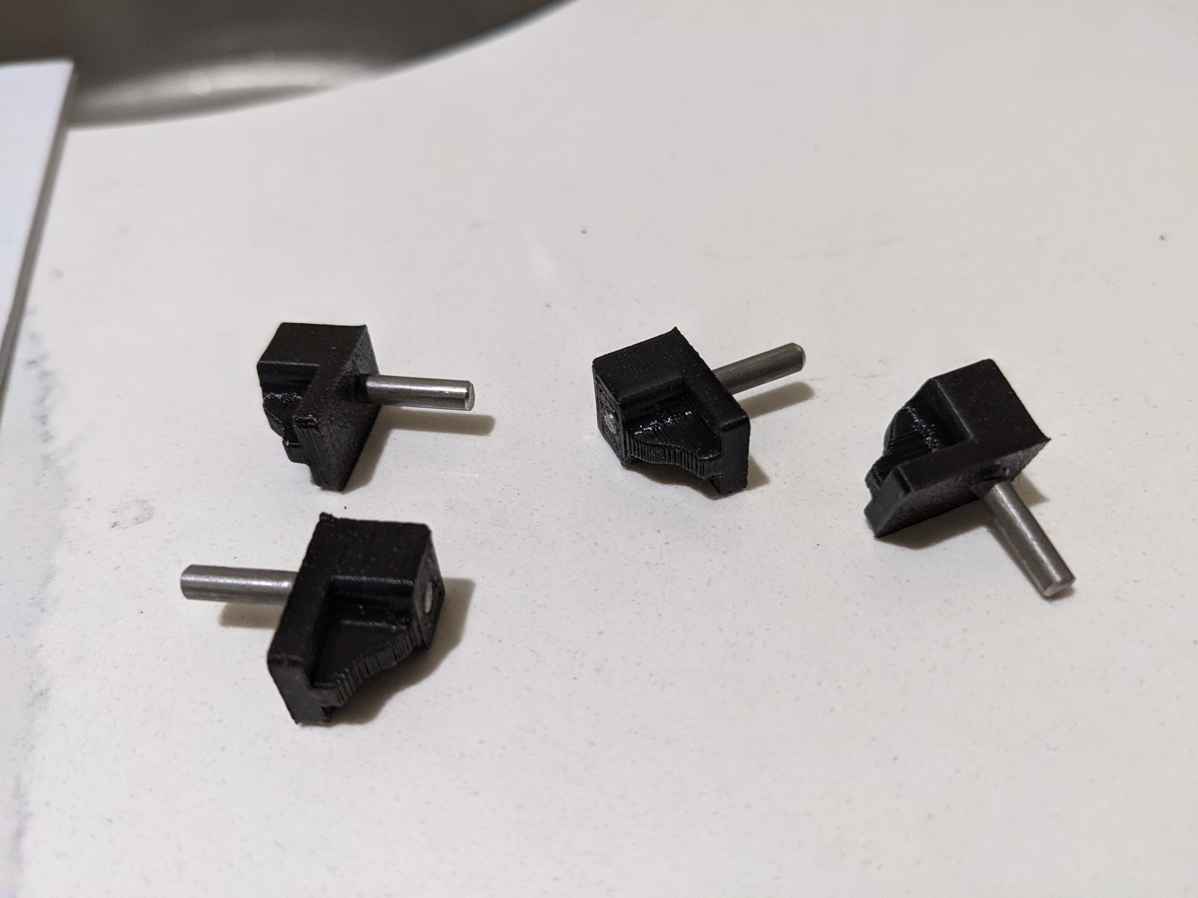Shelf Pin (Hybrid Plastic and Steel) - 1/8 inch (3mm)