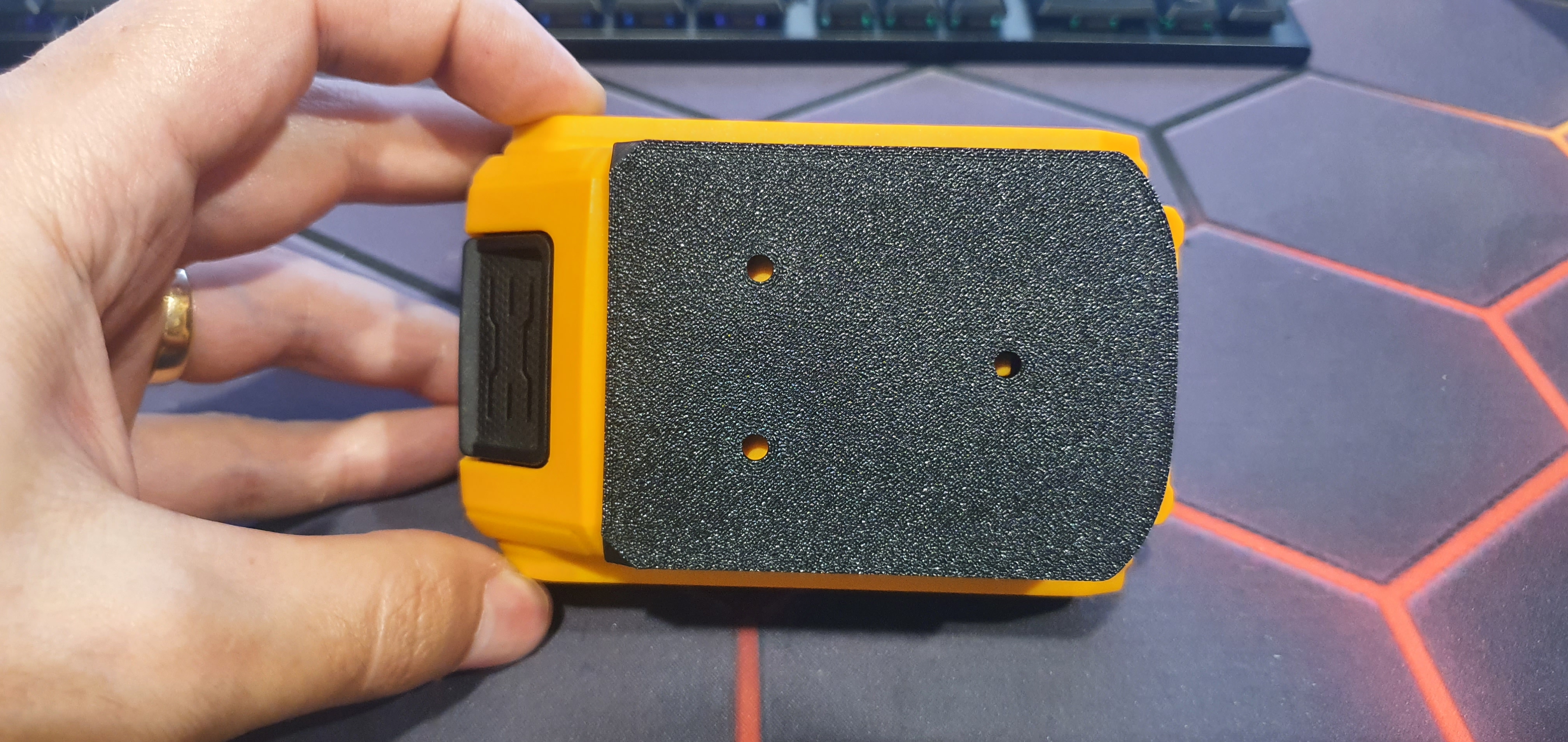 INGCO 20V Battery - Workshop Holder / Bracket - photo 3