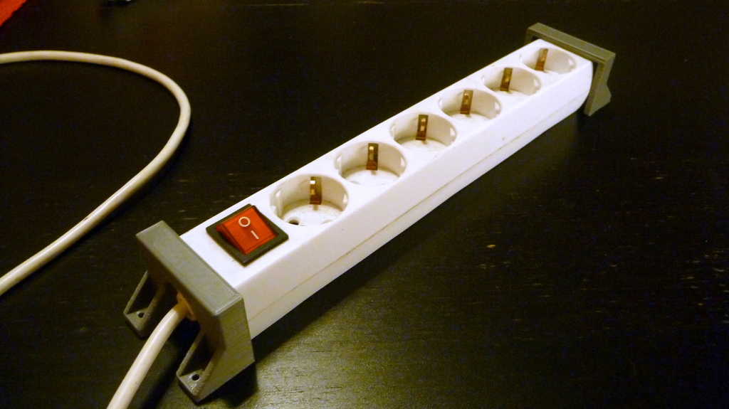 Power strip mounting bracket