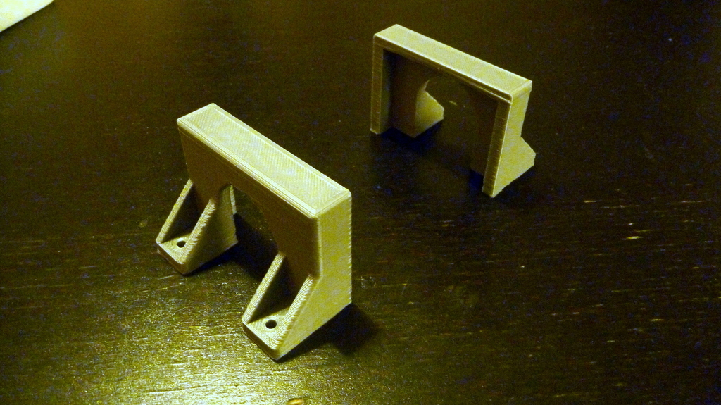 Power strip mounting bracket - photo 3