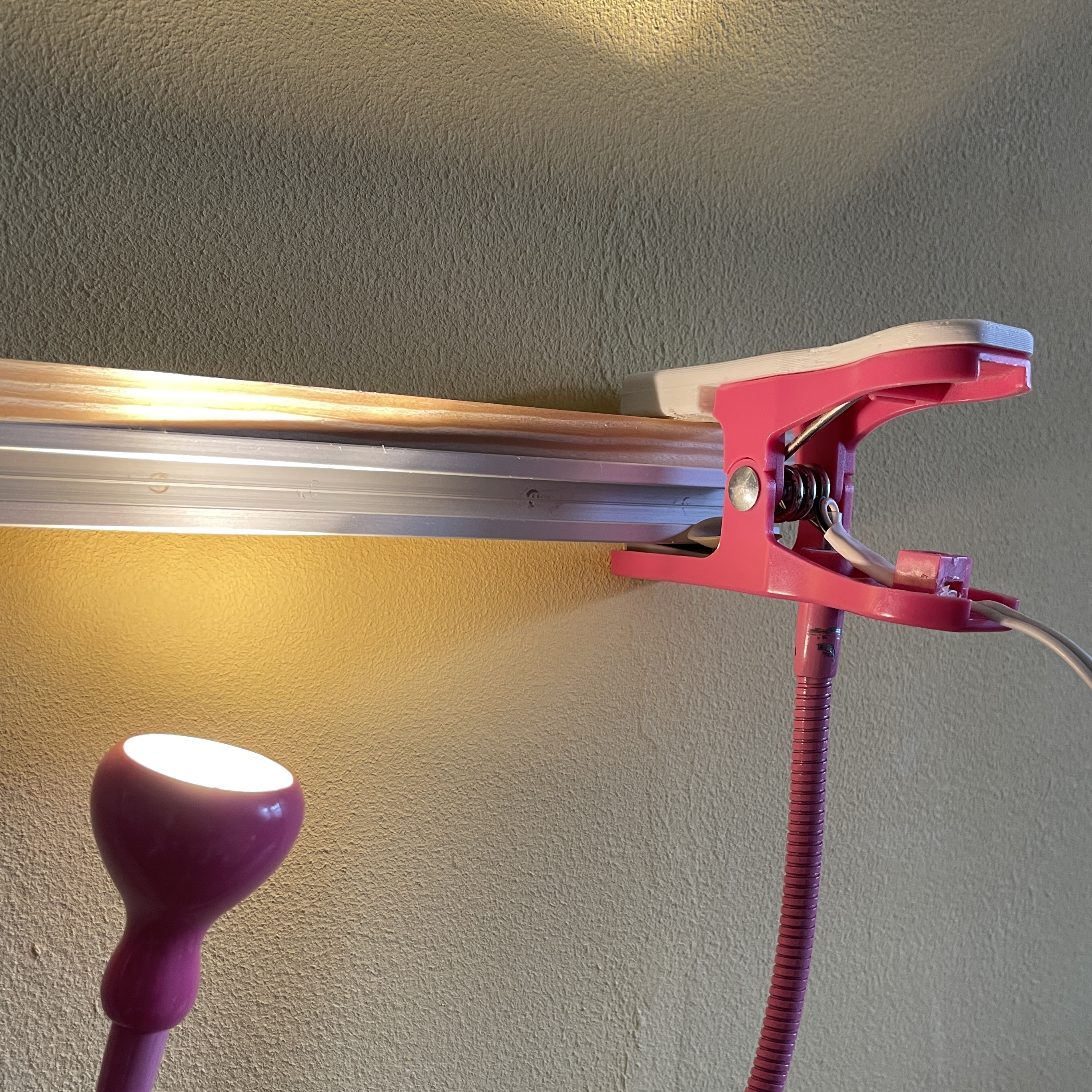 IKEA Nävlinge lamp clamp repair
