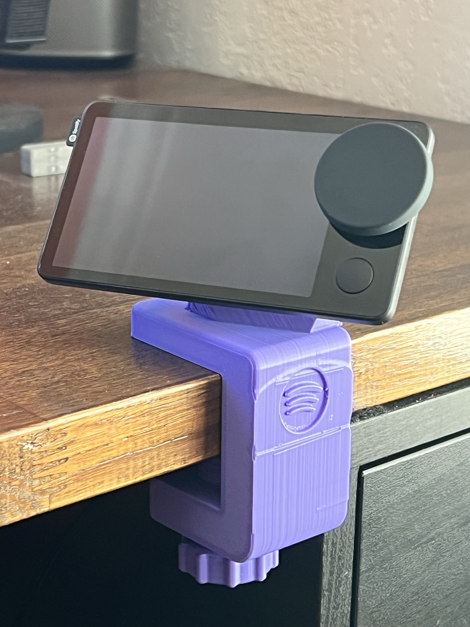 Spotify car thing table mount