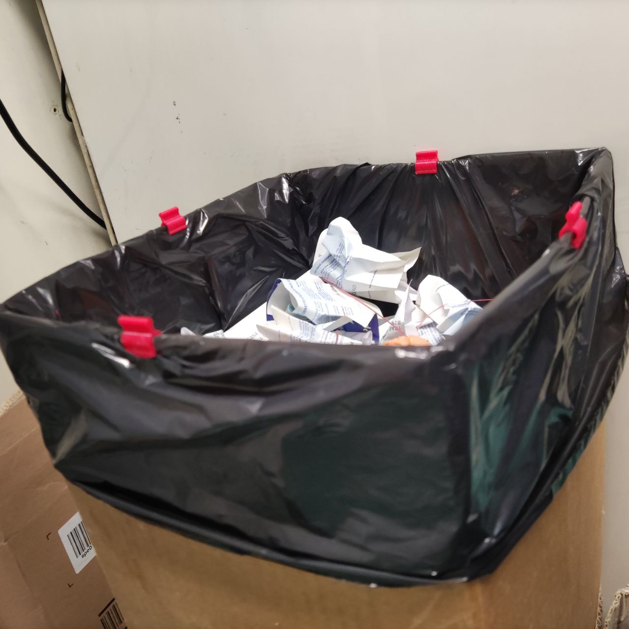 Clip trashcan - photo 2