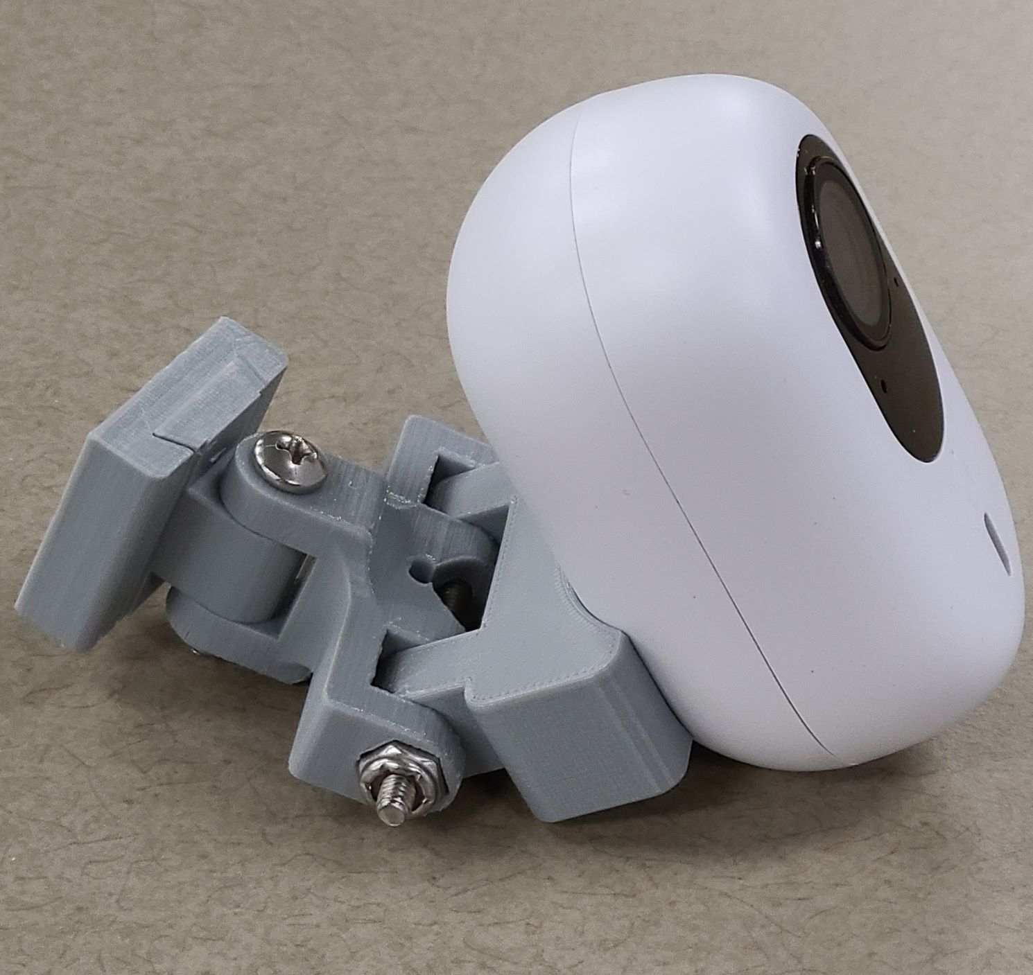 Ubiquiti Unifi G4 Instant Articulating Camera Mount - photo 2