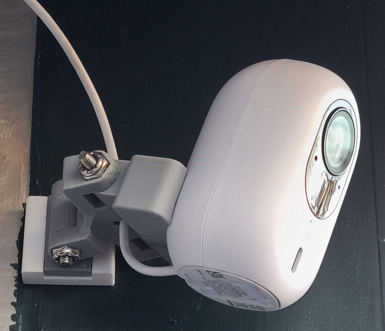 Ubiquiti Unifi G4 Instant Articulating Camera Mount