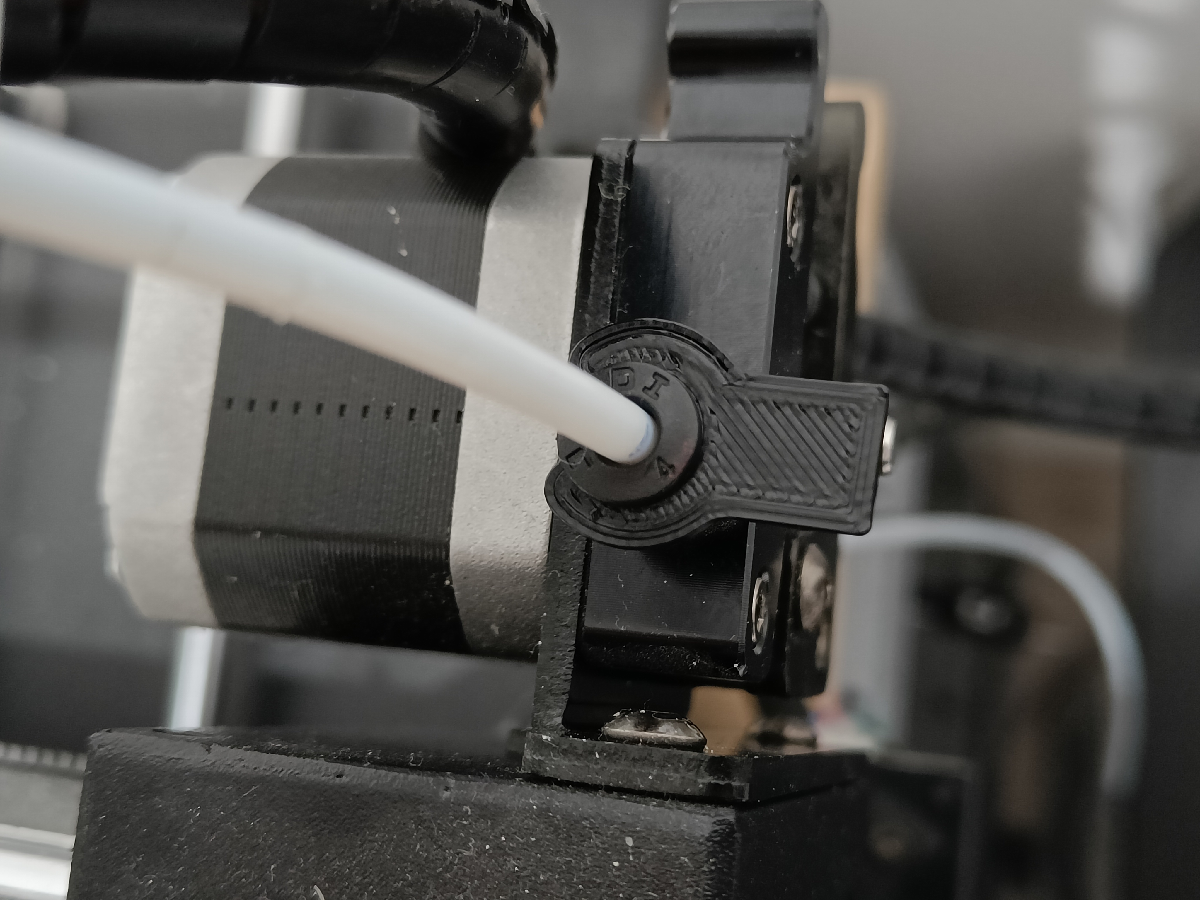 Clip for bowden tube connector