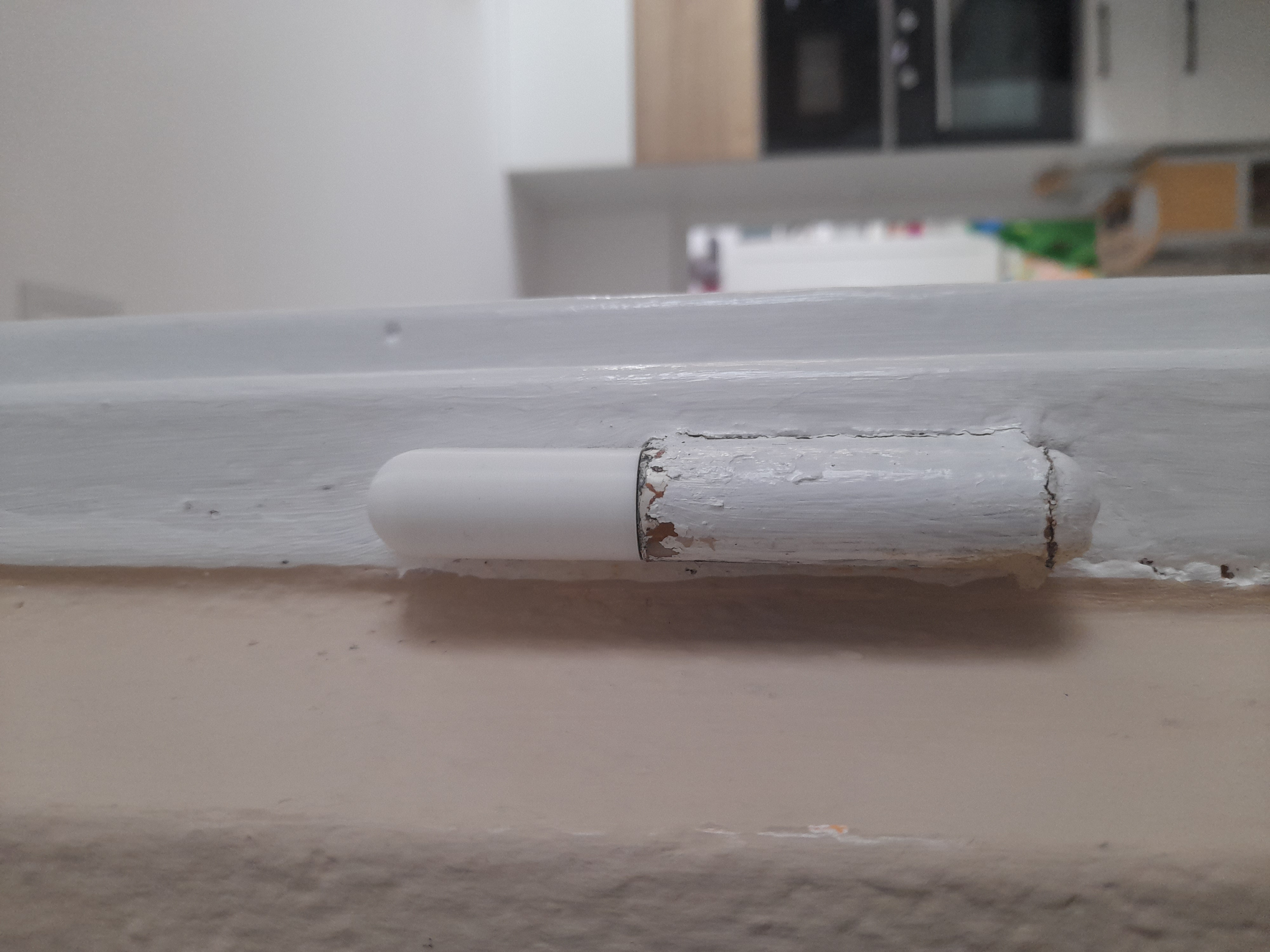 Door hinde cover with flat end