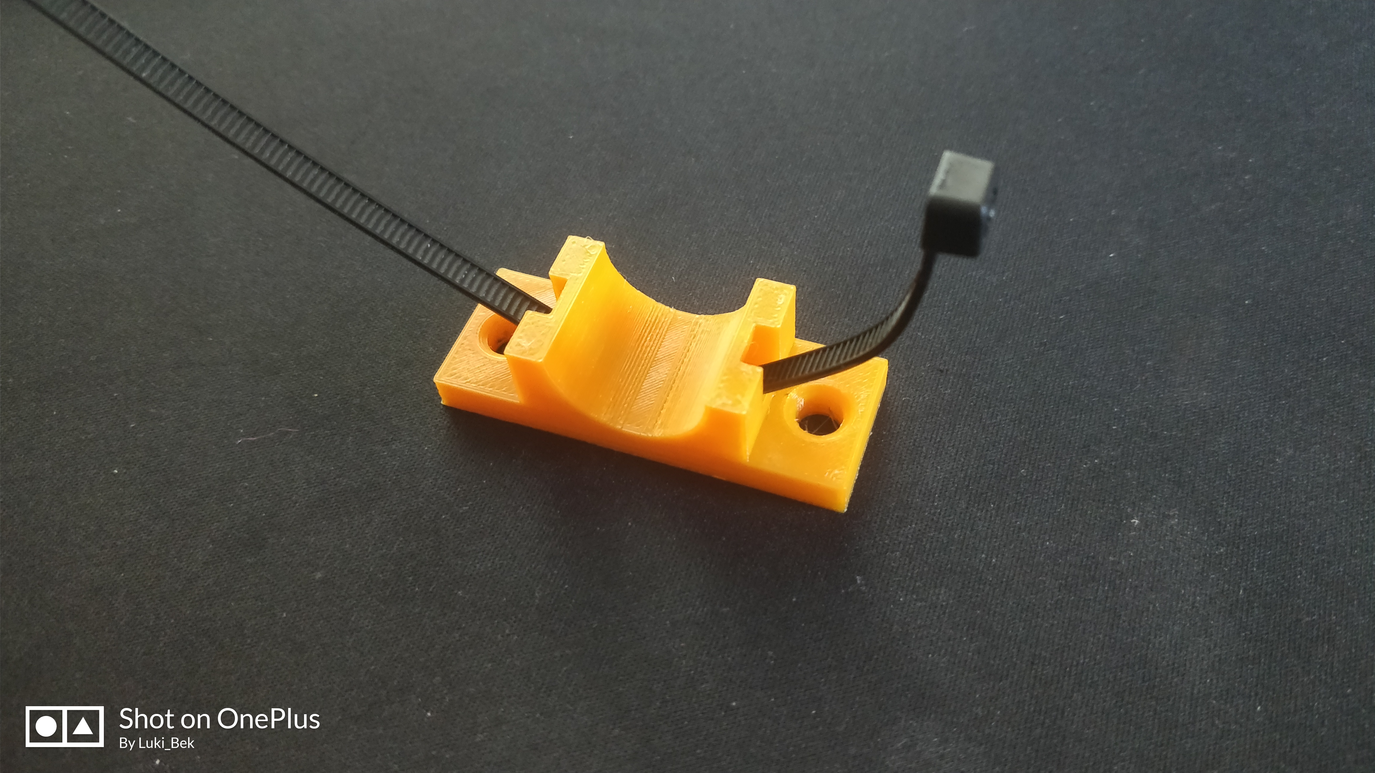 Kablhalterung cable holder