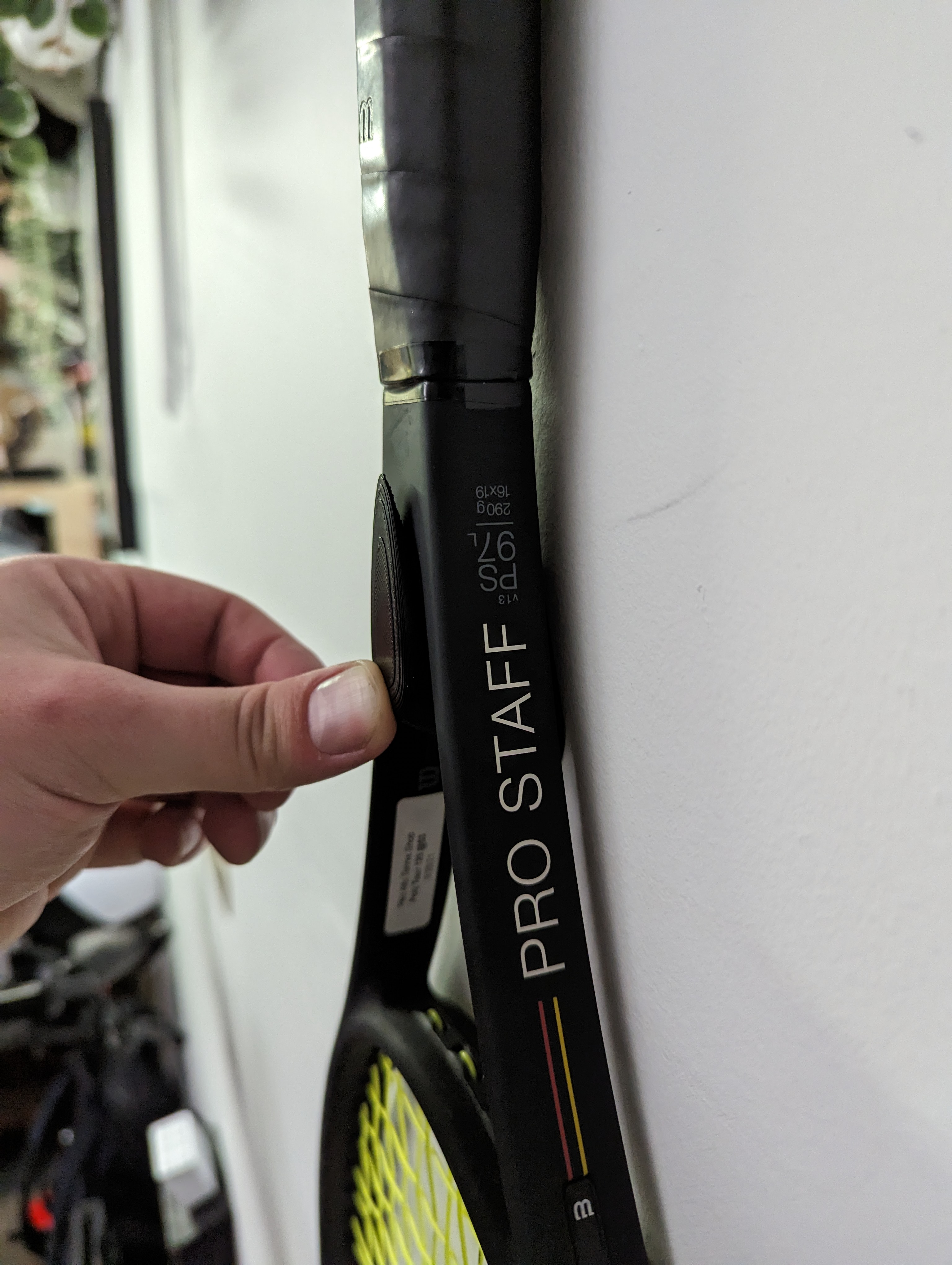 Tennis racket wall mount v2 - single racket - photo 3