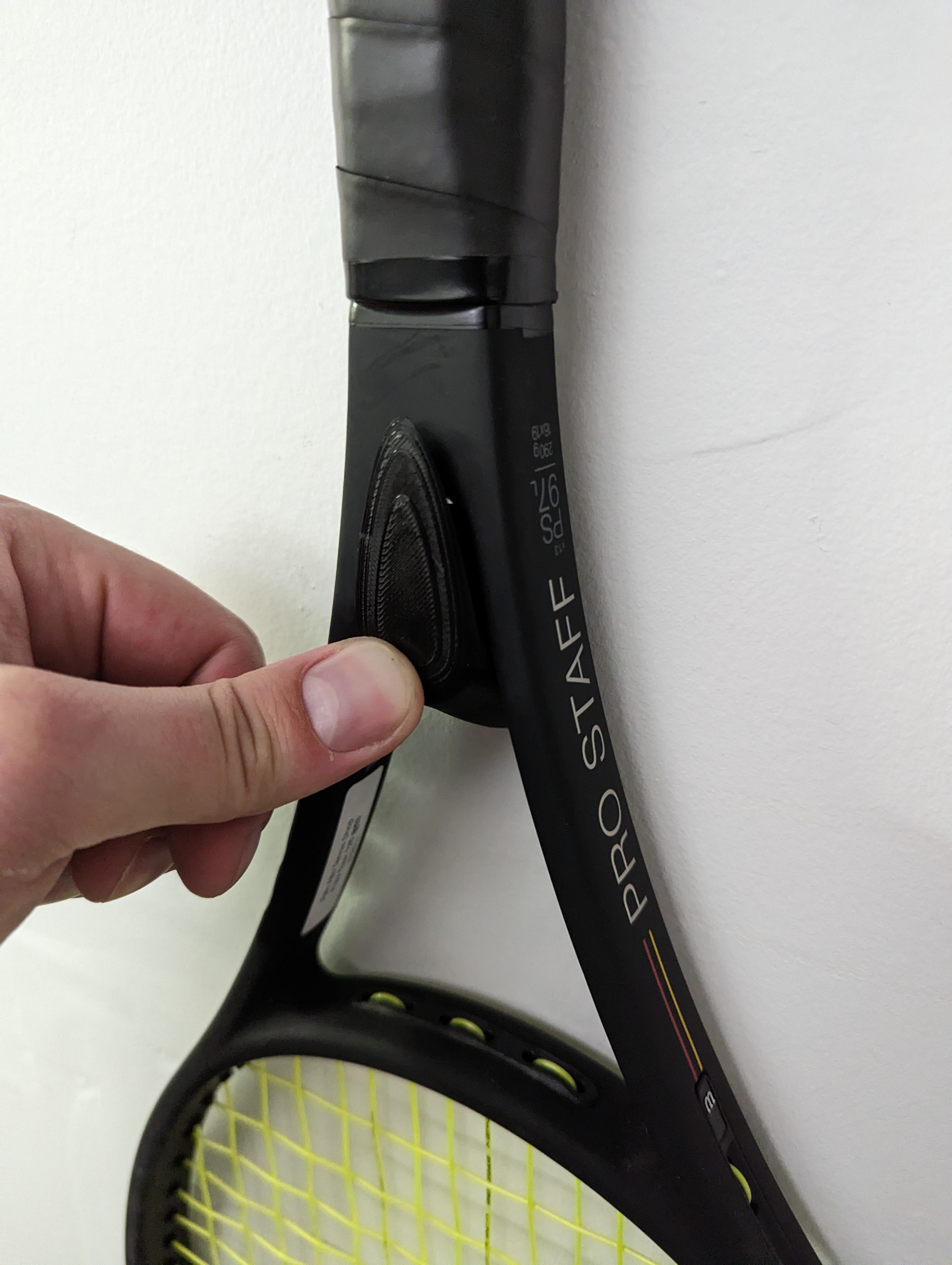 Tennis racket wall mount v2 - single racket - photo 2