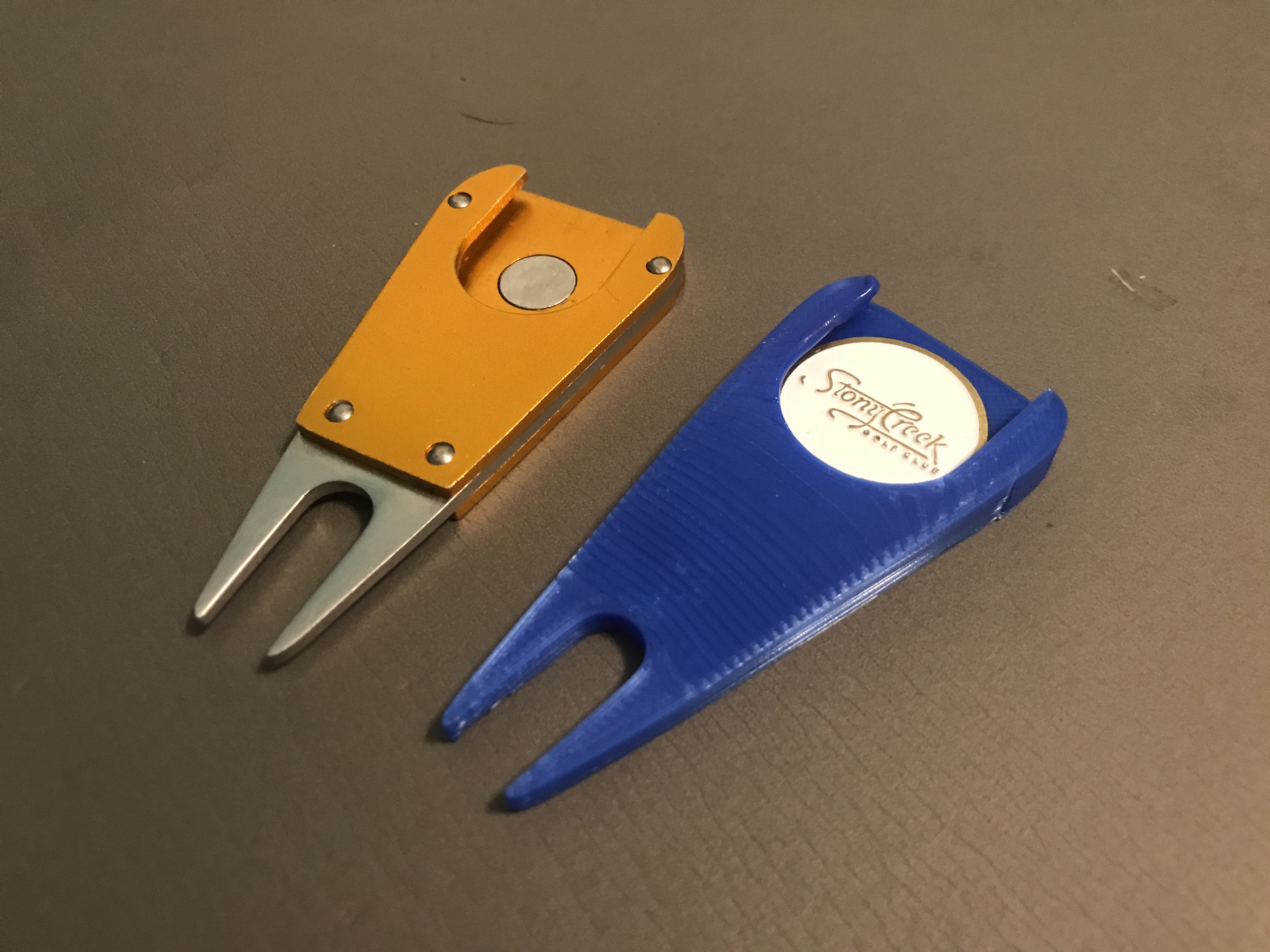Simple Golf Marker/Divot Tool