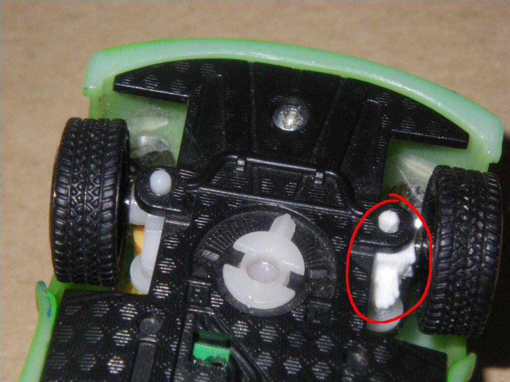 Steering arm for a mini RC toy car - photo 2