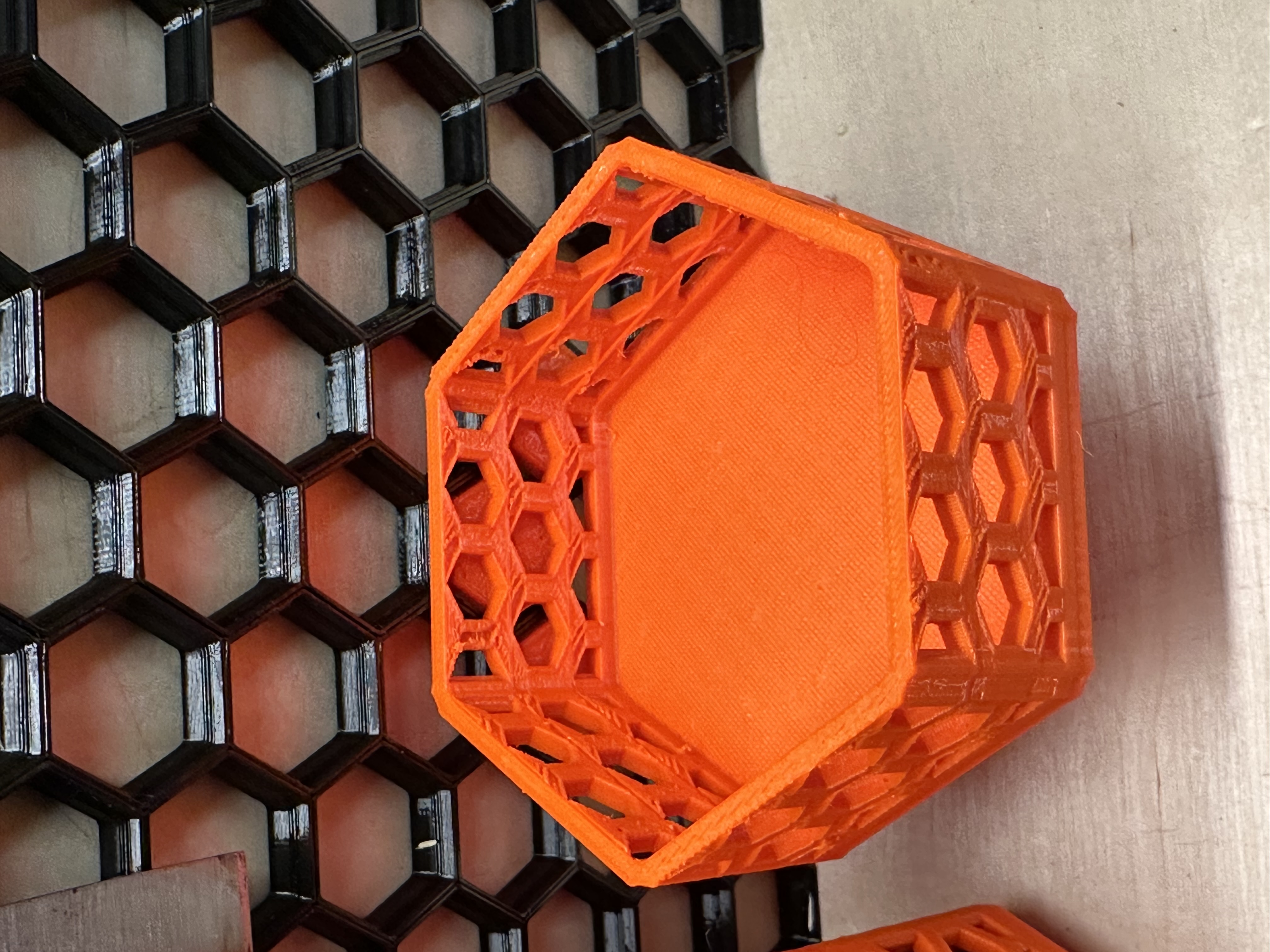 Honeycomb Storage wall Small tray - photo 2