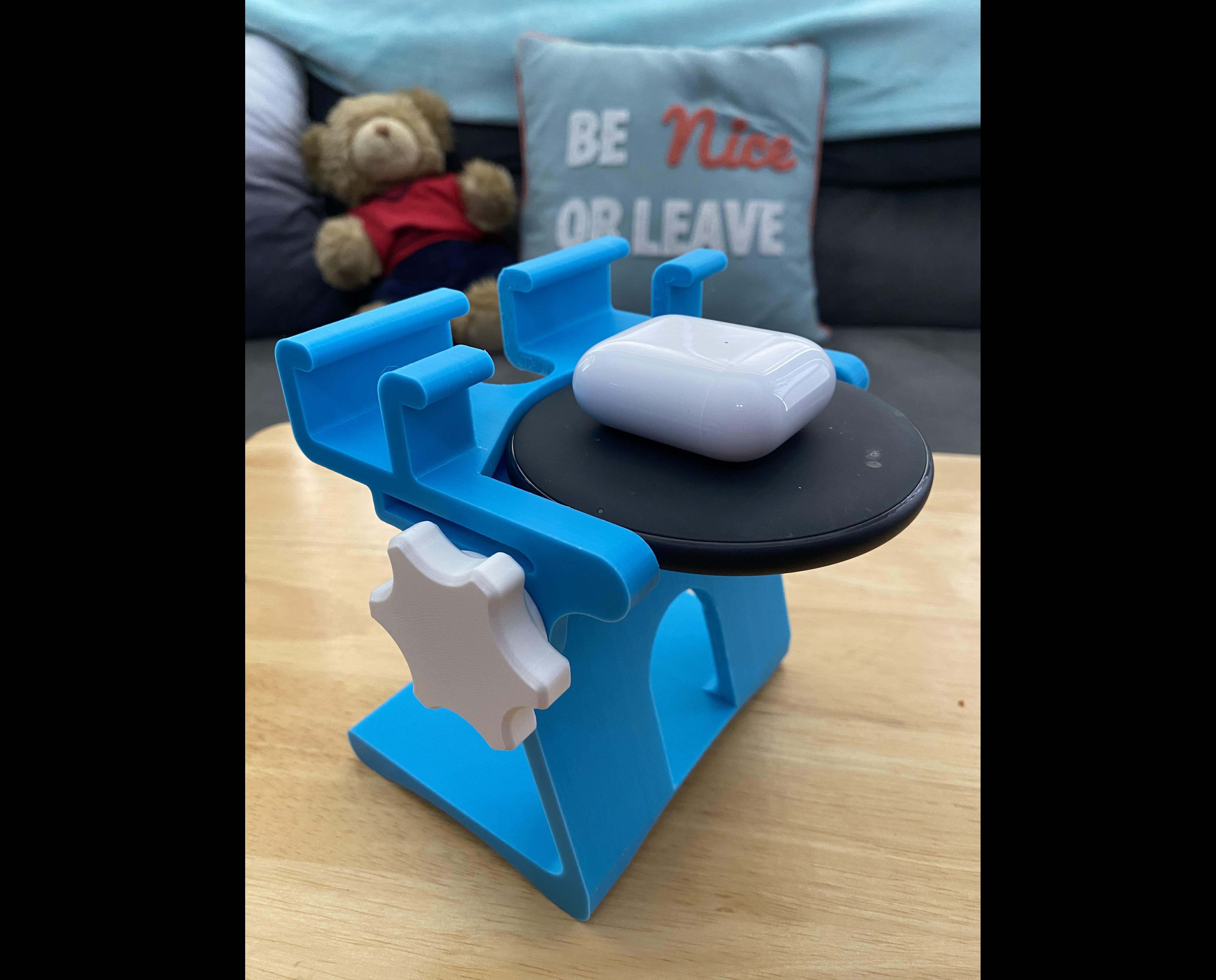 Wireless Charging Adjustable Phone Stand - photo 4