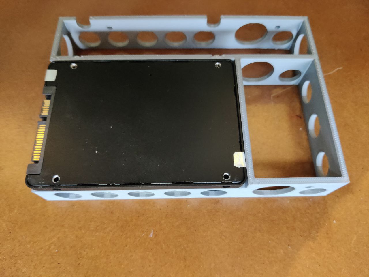 7mm 2.5" ssd adapter for 3.5" drive tray caddy - photo 4