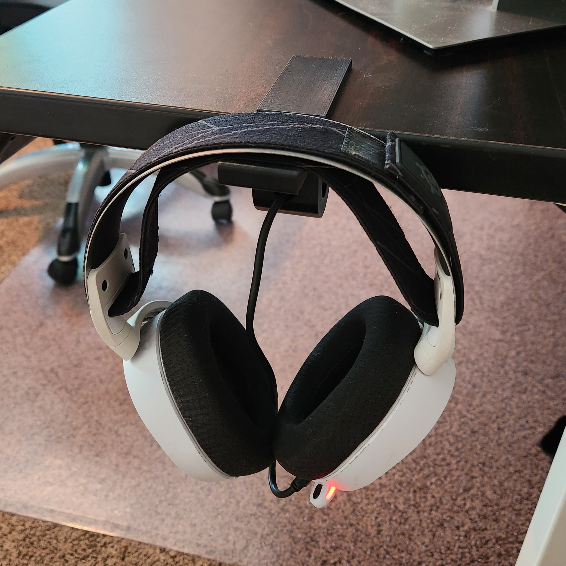 Headset Desk Clamp with Wire Management - photo 4