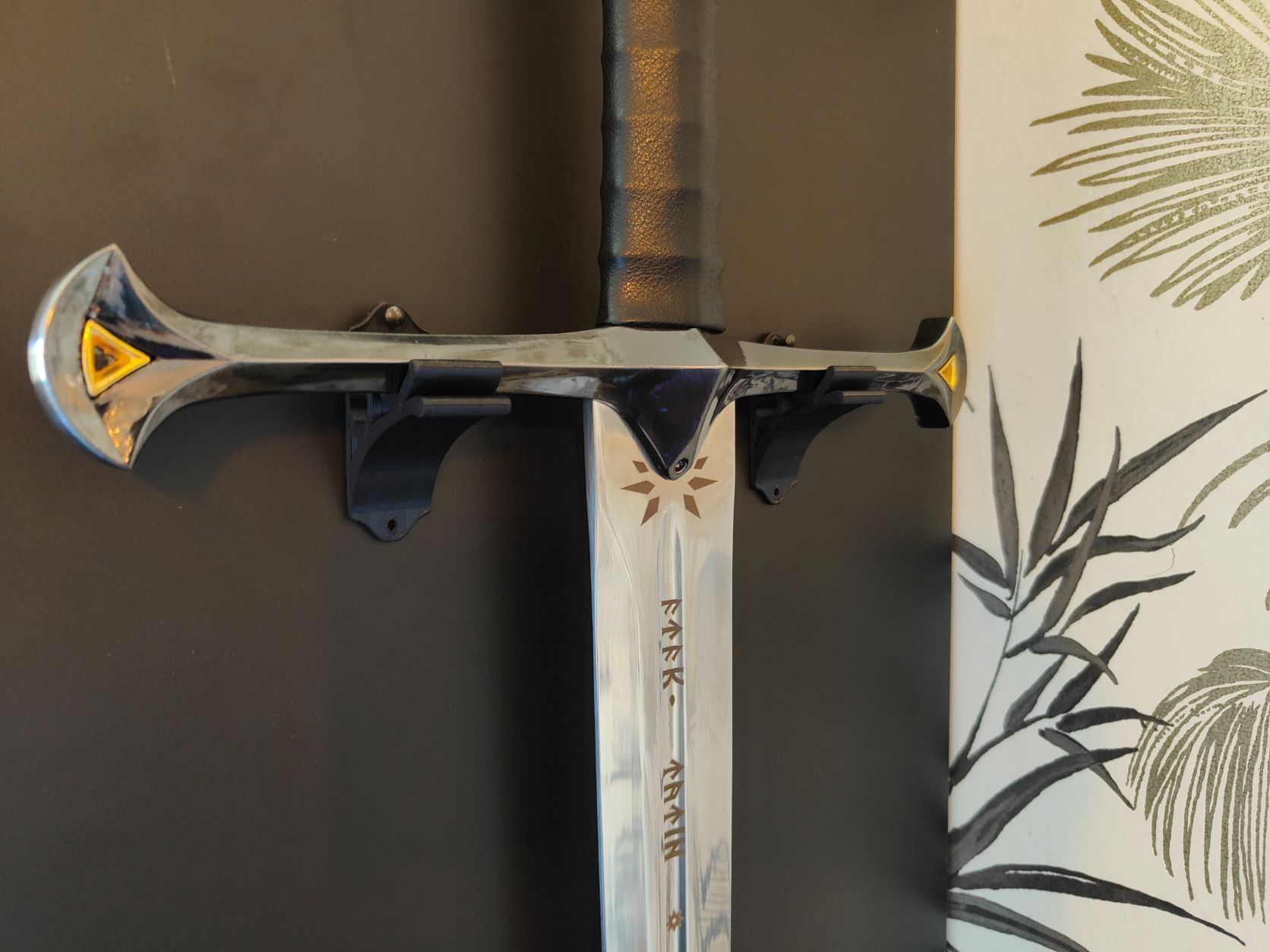Anduril wall mount