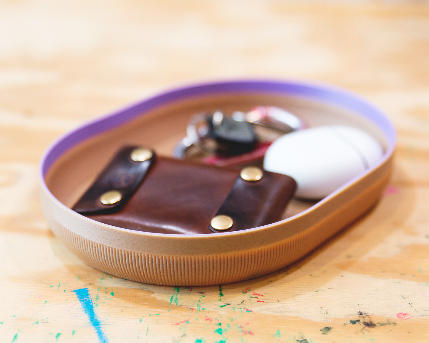 catch all tray with accent color (vase mode) - photo 3