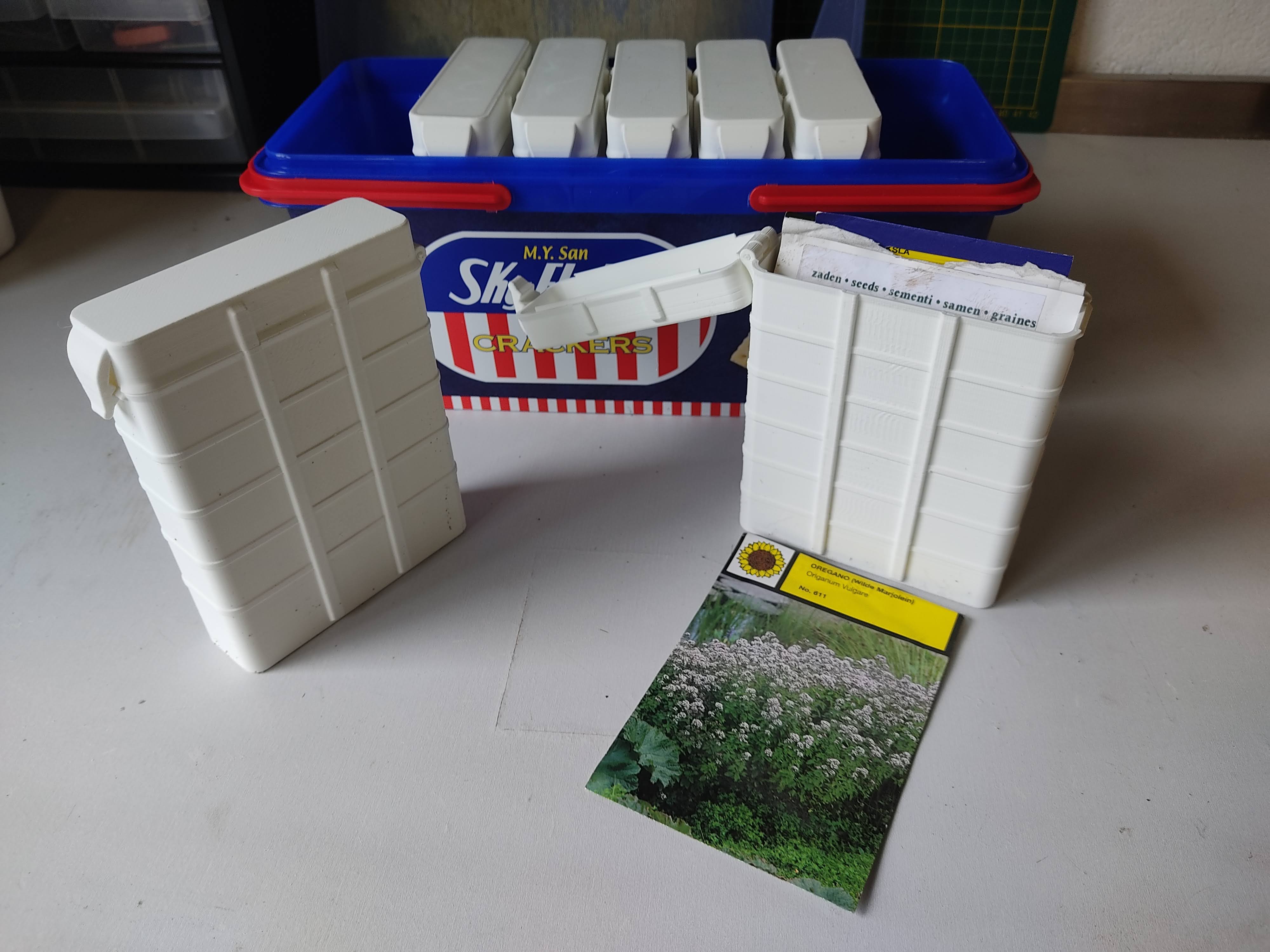 Seed storage case