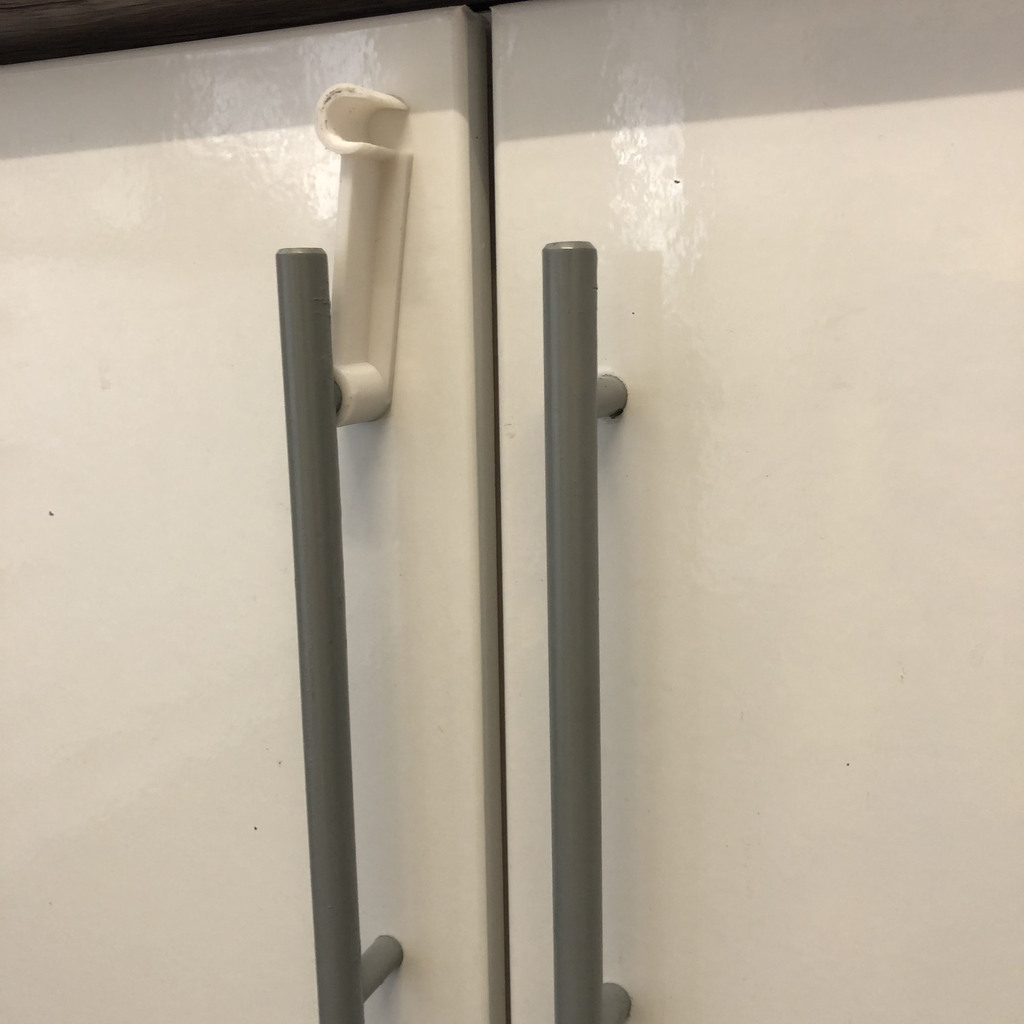Kitchen cabinet baby lock - photo 4