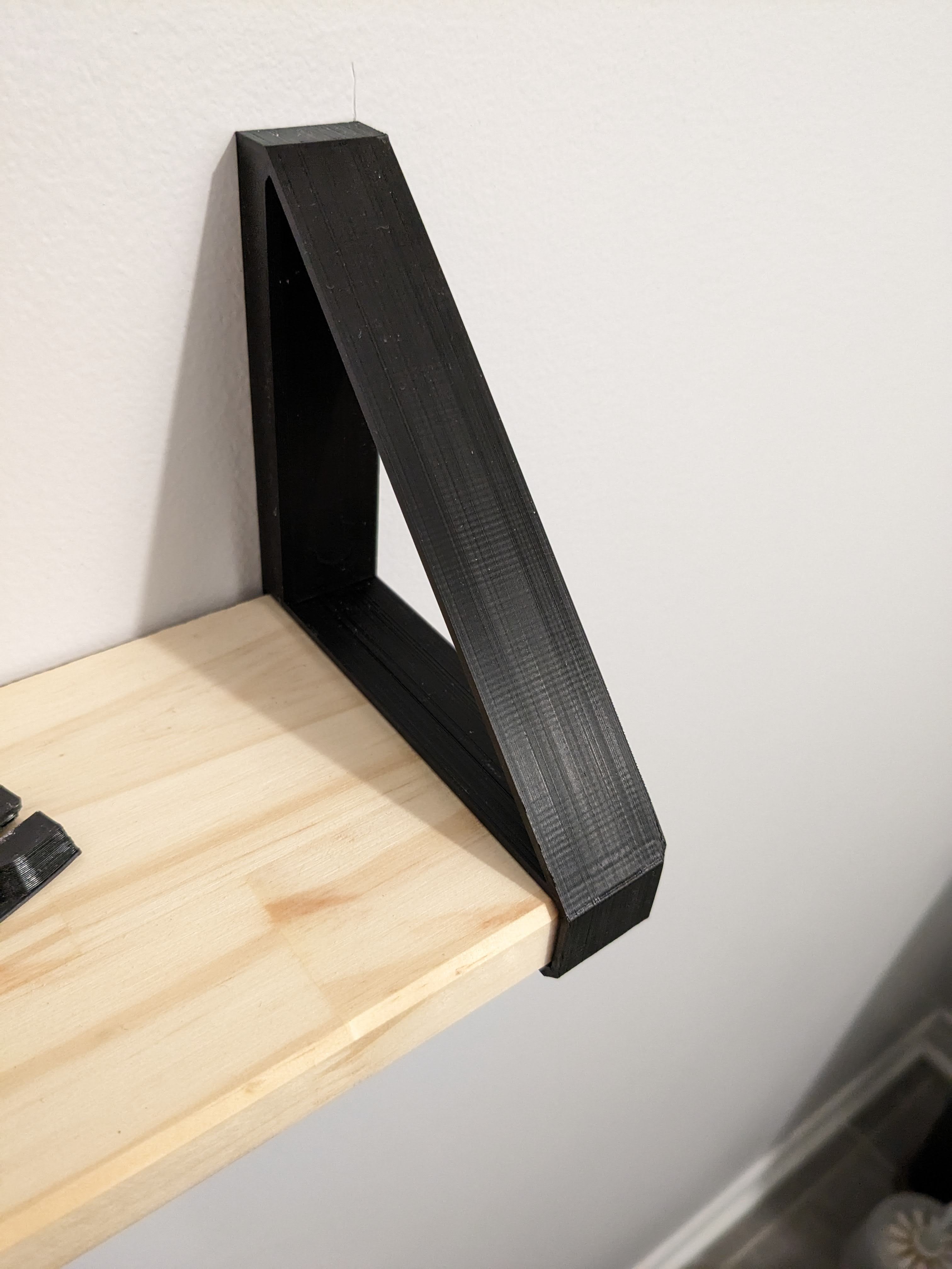 Stylish Shelf Bracket for 104x17mm Wood Plank - photo 2