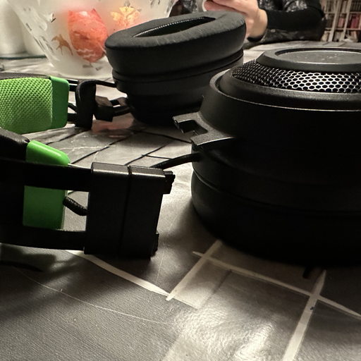 Razer Nari Ultimate Cup Holder Replacement Parts - photo 2