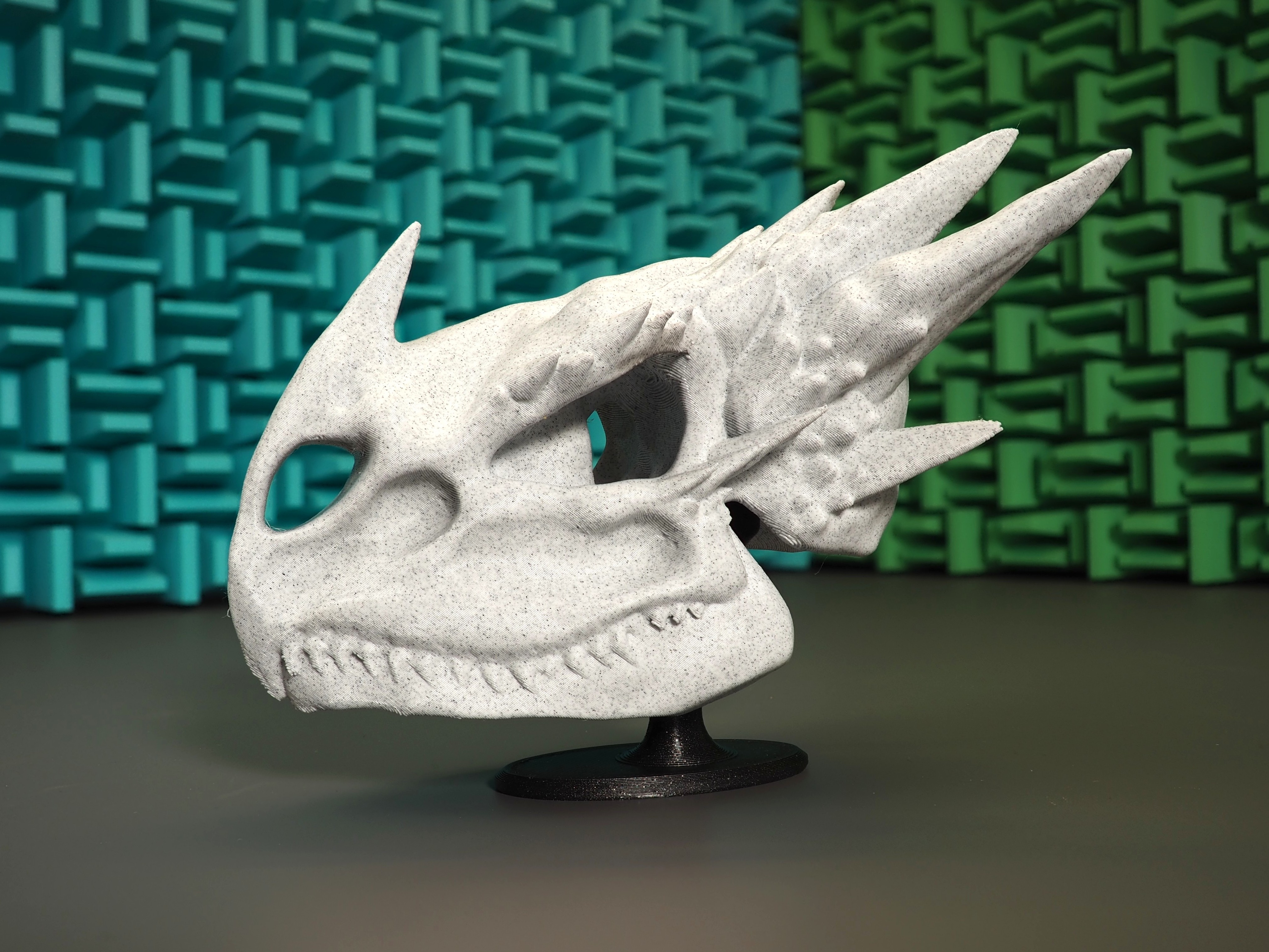Dragon Skull Stand
