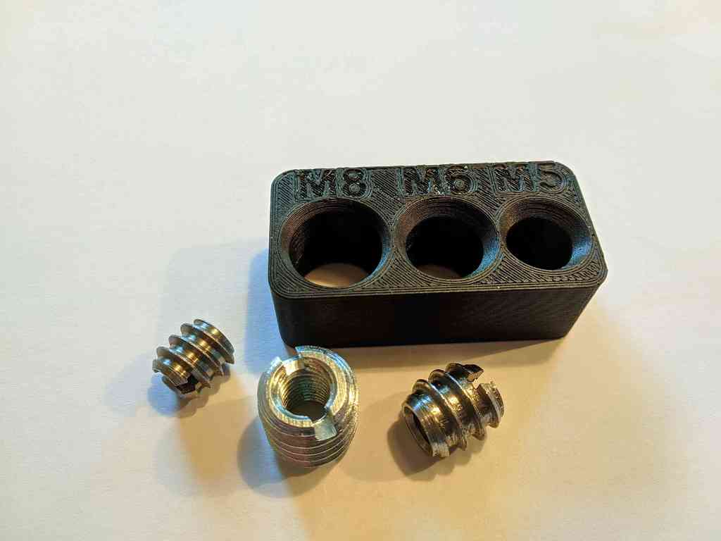 Thread insert tool