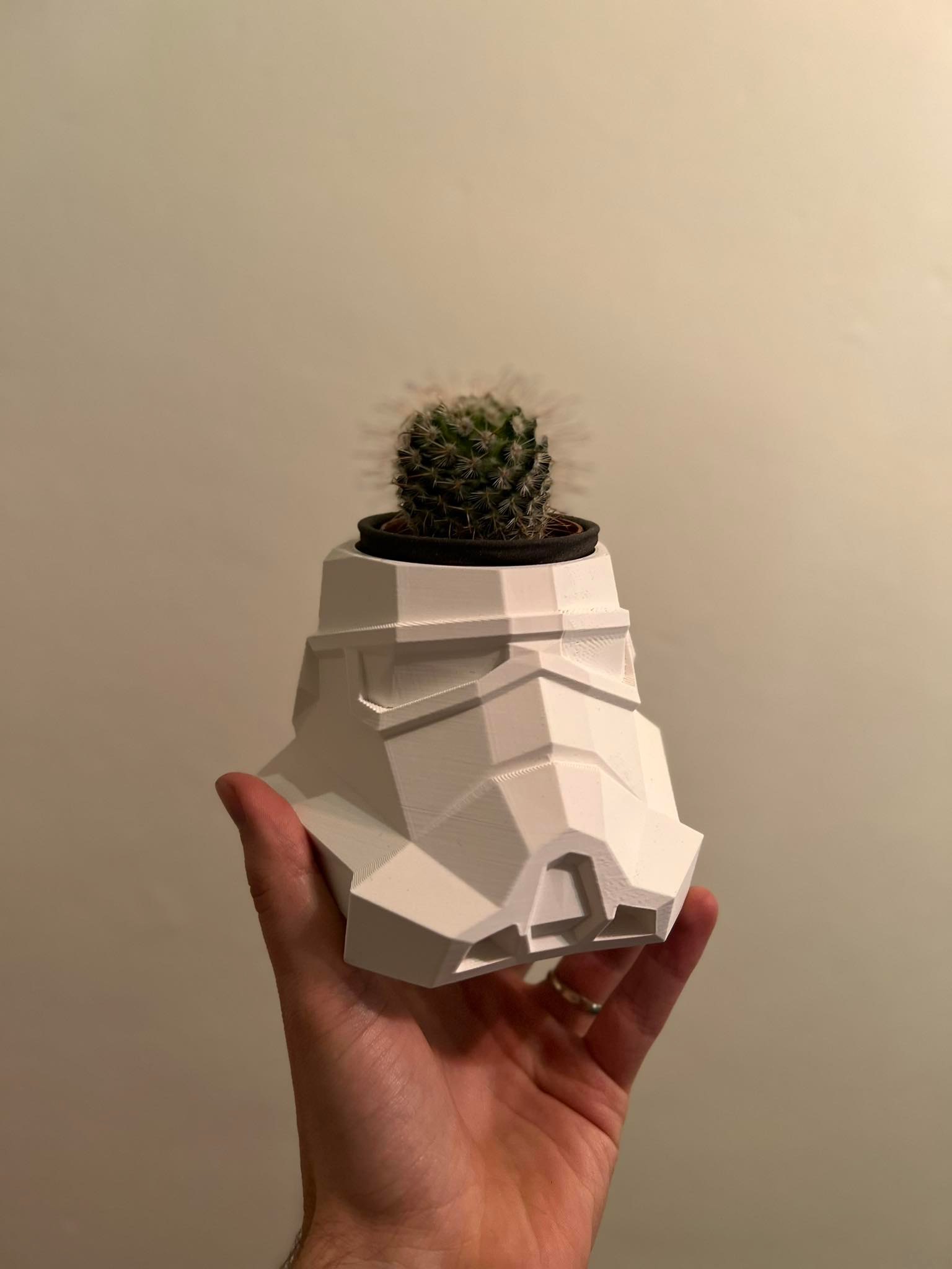Low poly stormtrooper planter