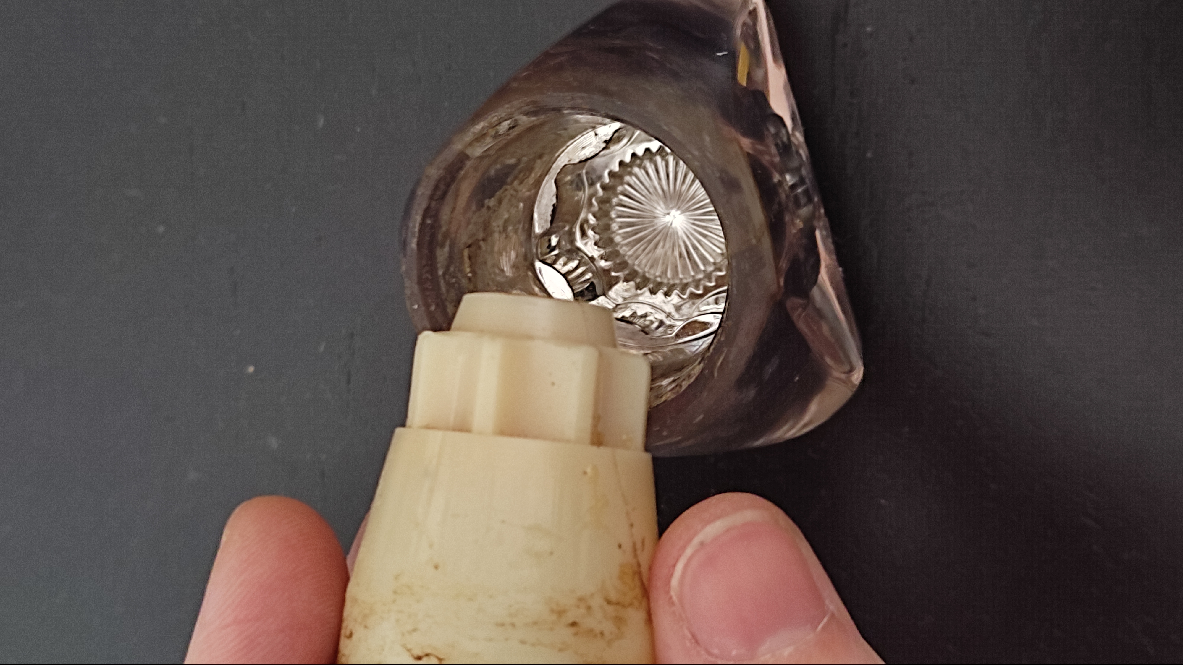 Kitchen sink faucet knob gear - photo 4