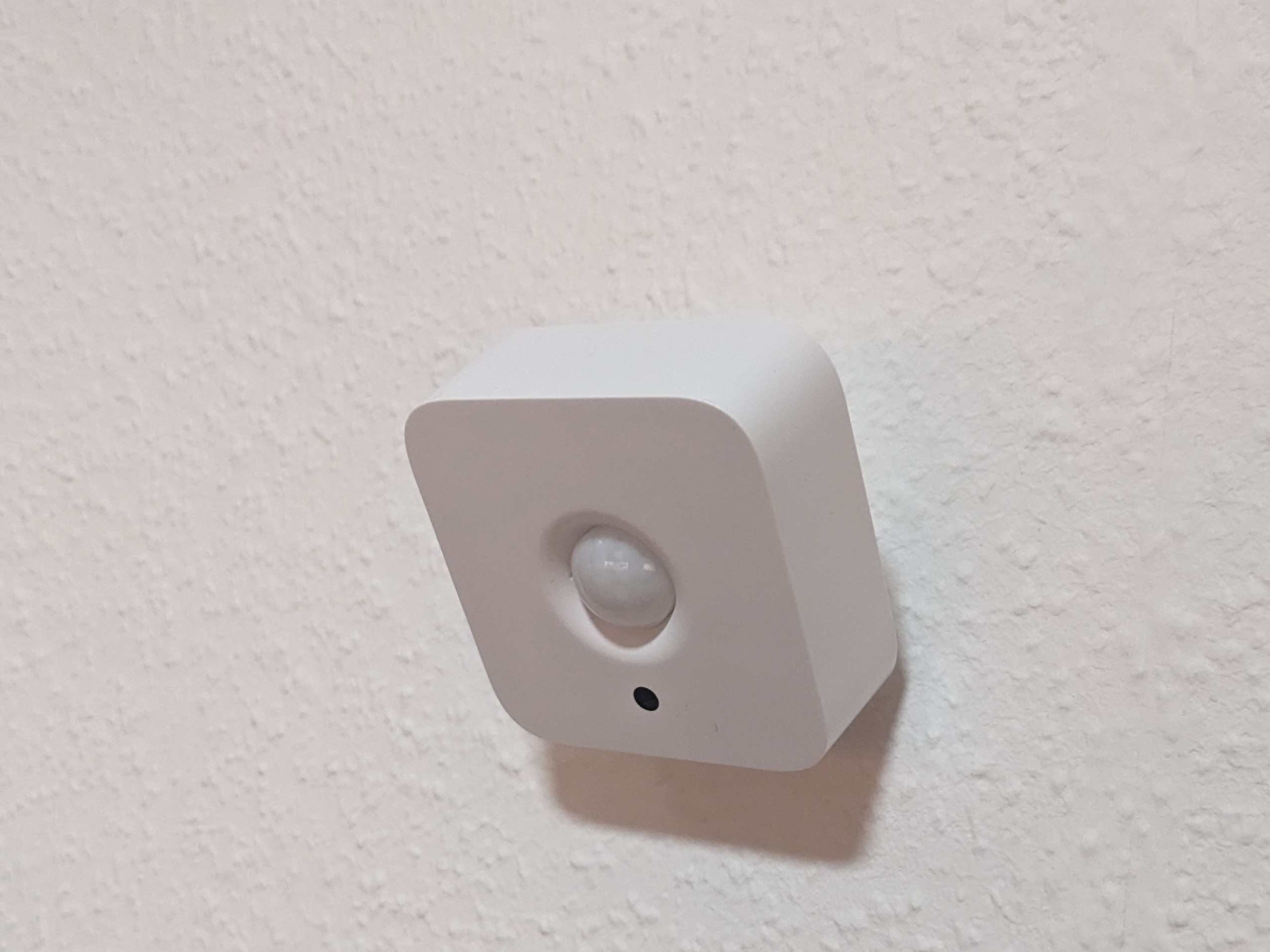 Philips Hue motion sensor mount - photo 4