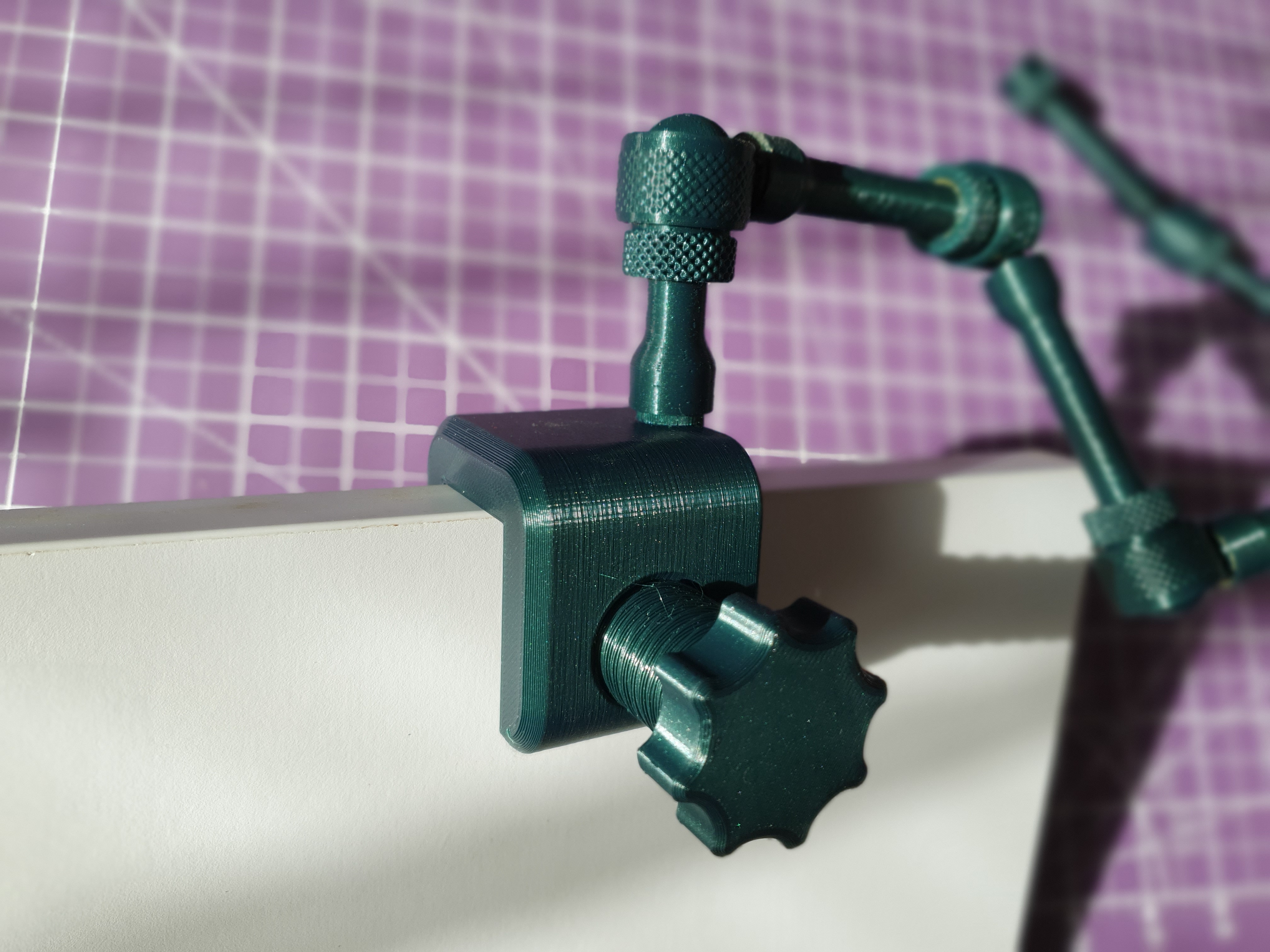 Articulated Arm clamp