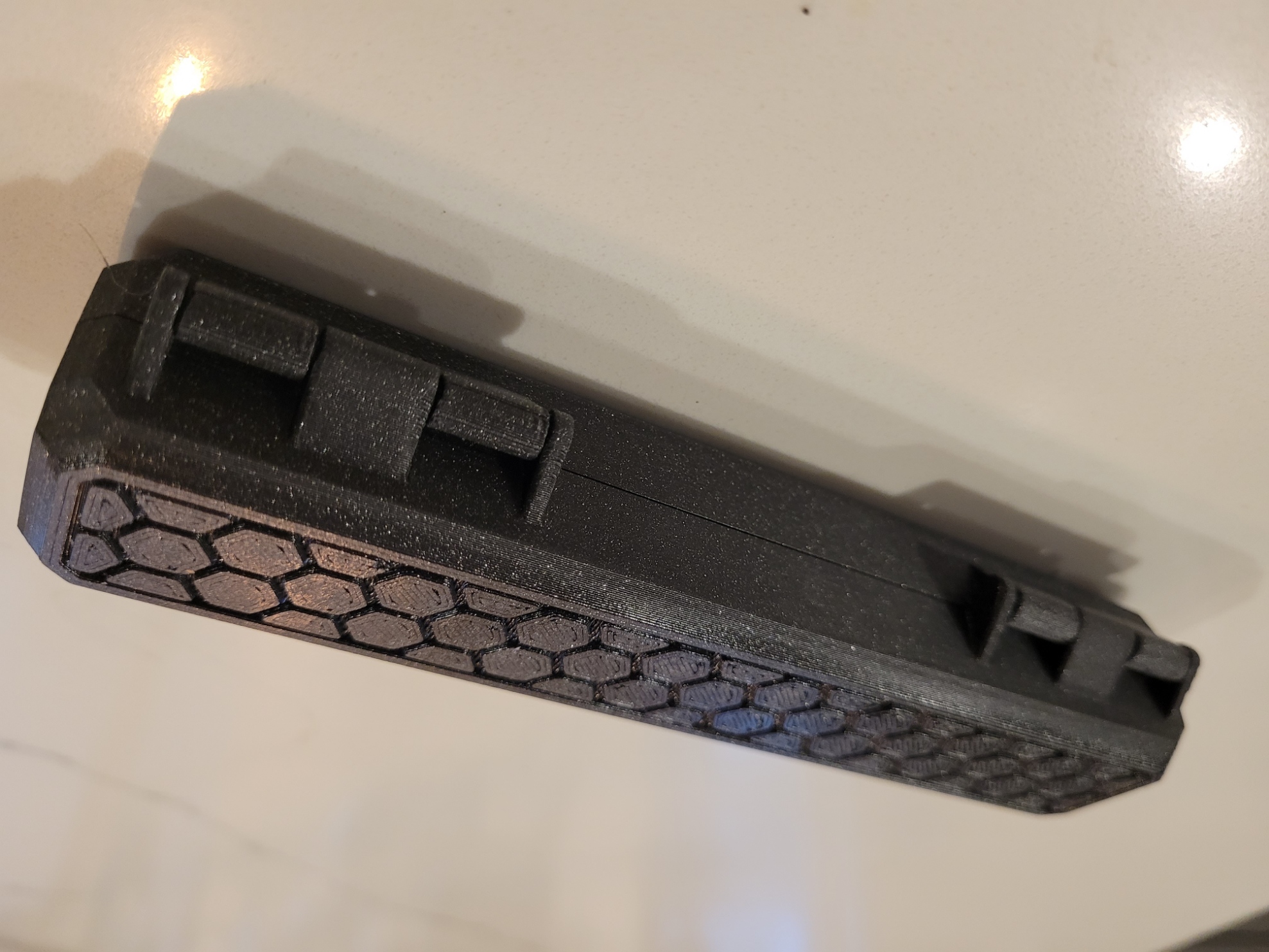 Hex-pattern Hinged Dice Box - Magnetic Closure - photo 4