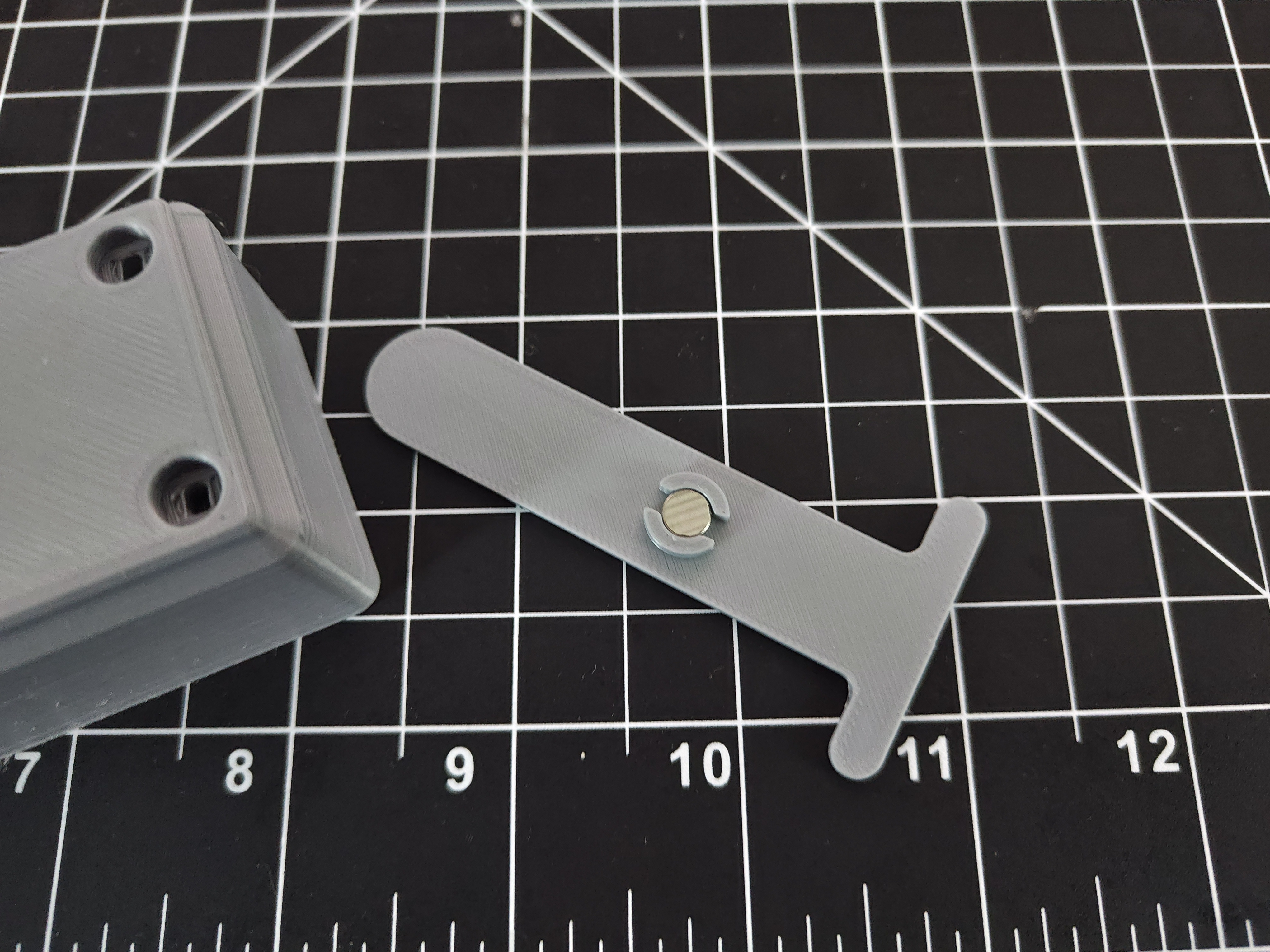 Simple Glue Jig for Gridfinity Magnets
