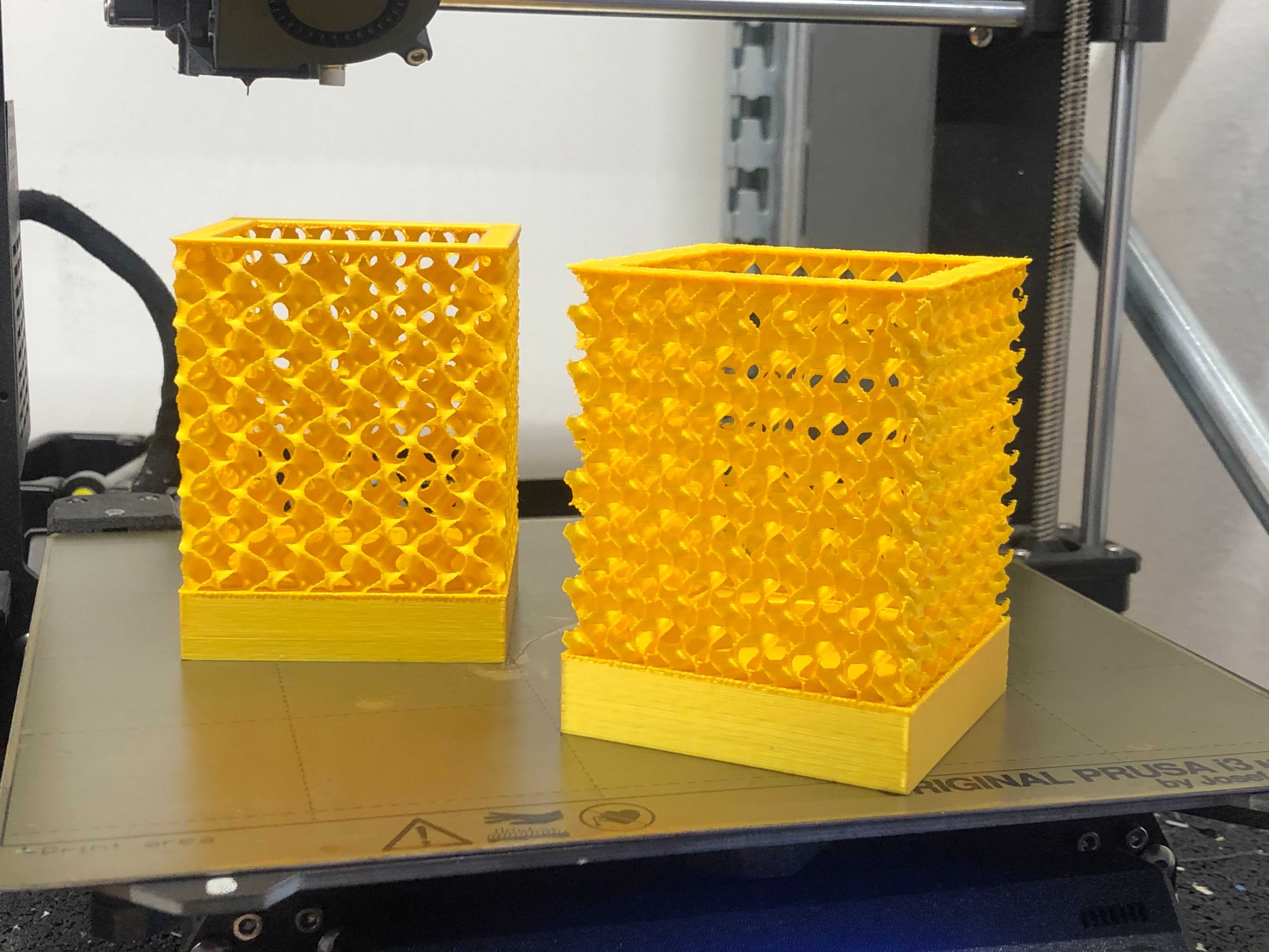 Gyroid Pen Holder - photo 3